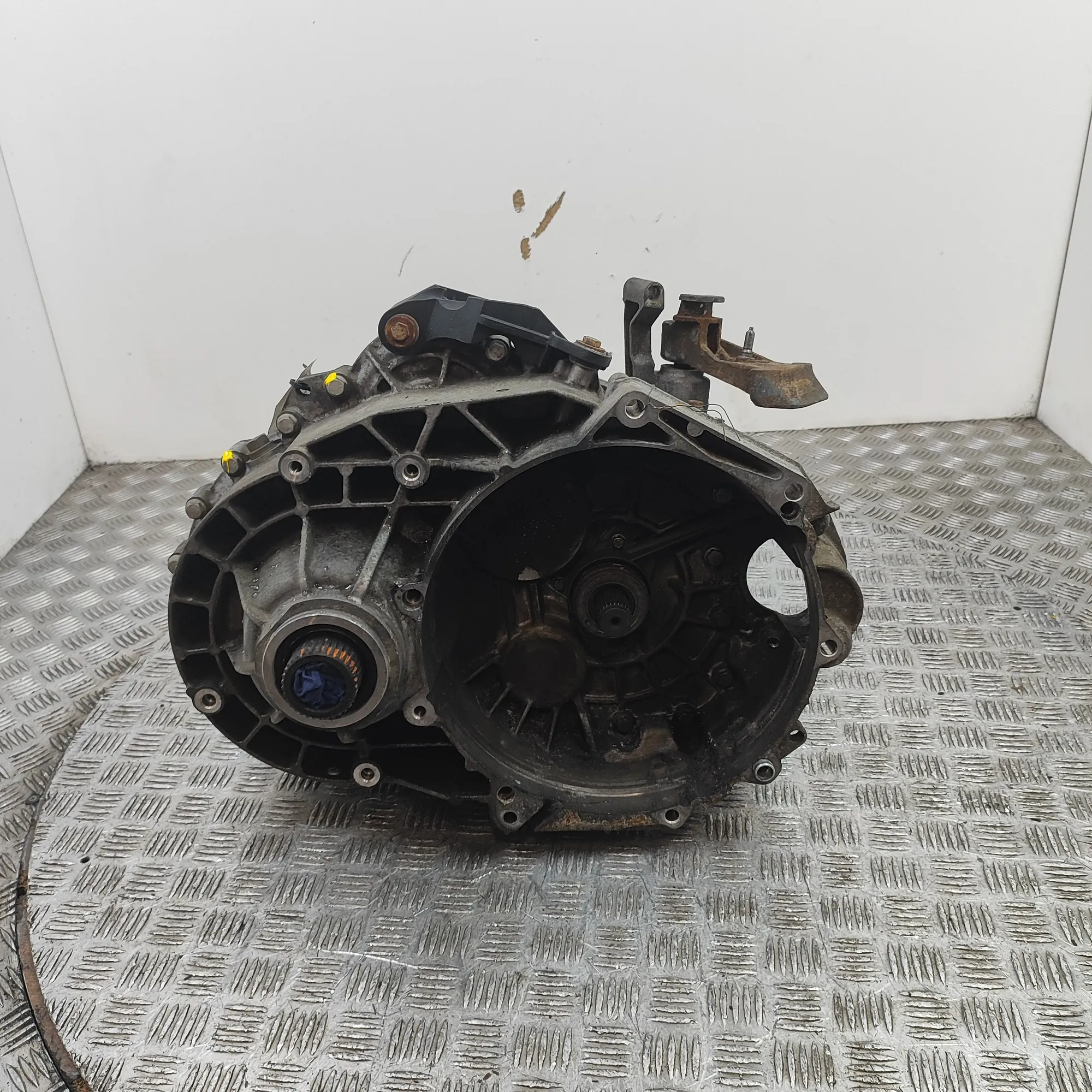 VW TRANSPORTER V T5 Flatbed Gearbox 0A5300012L 2.0 Diesel 103kw 2003 36561056