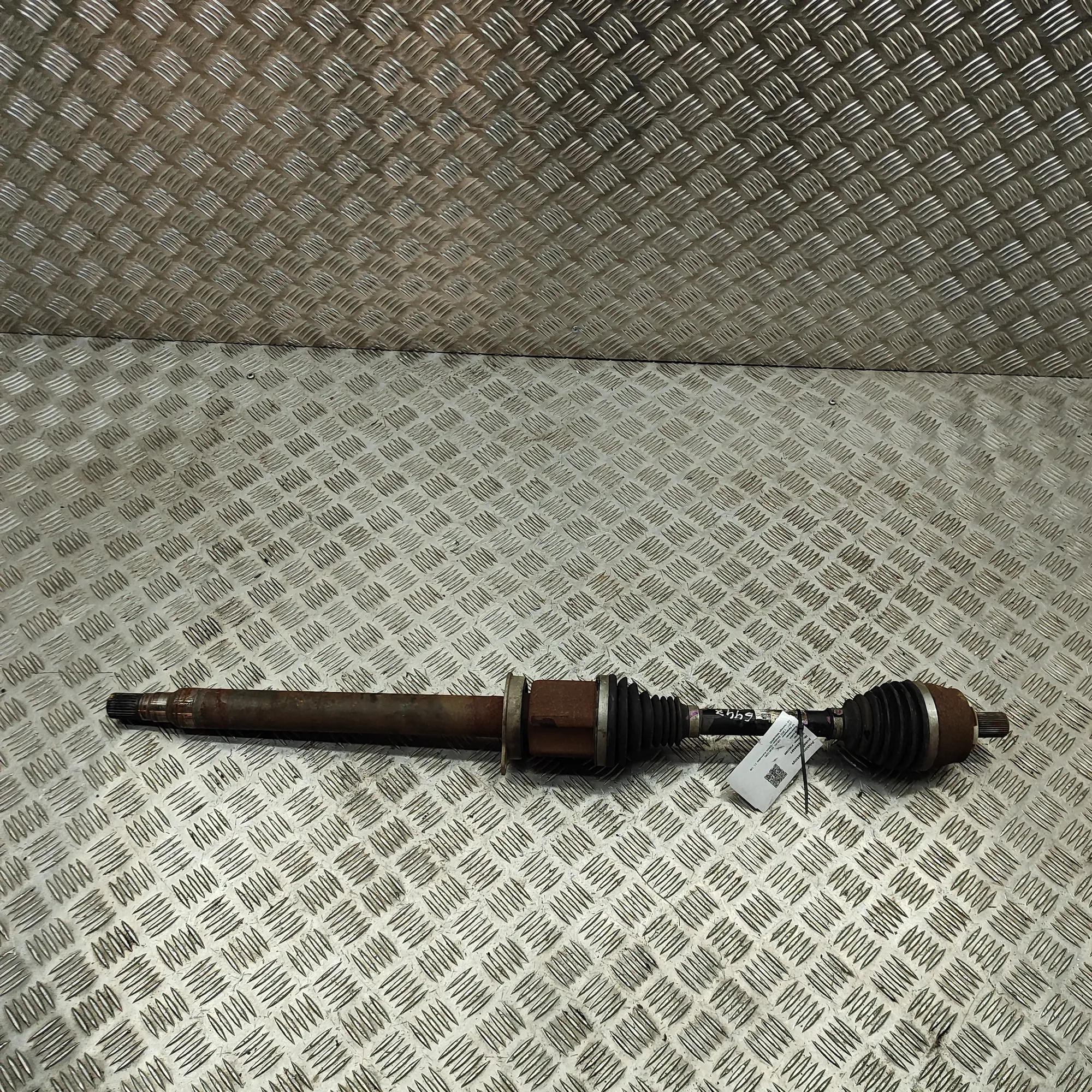 VOLVO XC40 Front Right Driveshaft P31460279 2.0 Hybrid 120kW 2023 36944421