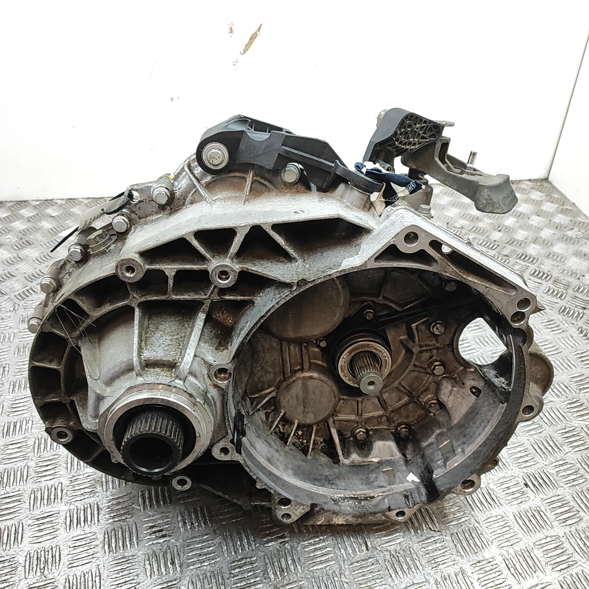 VW TRANSPORTER V T5 Flatbed Gearbox KQK 2.0 Diesel 103kw 2010 36561024