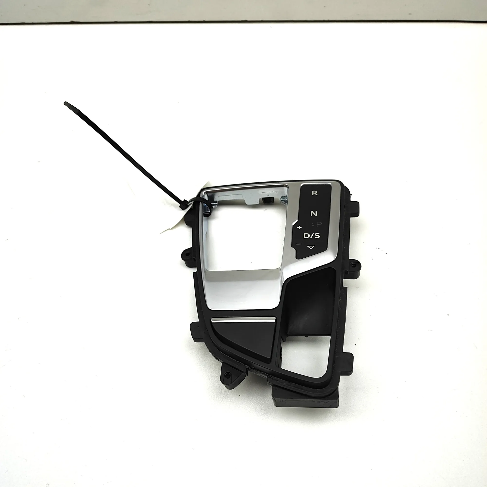 AUDI A5 F5 Gear Shifting Level Plastic Trim 8W2713111C 2.0 Diesel 36999450