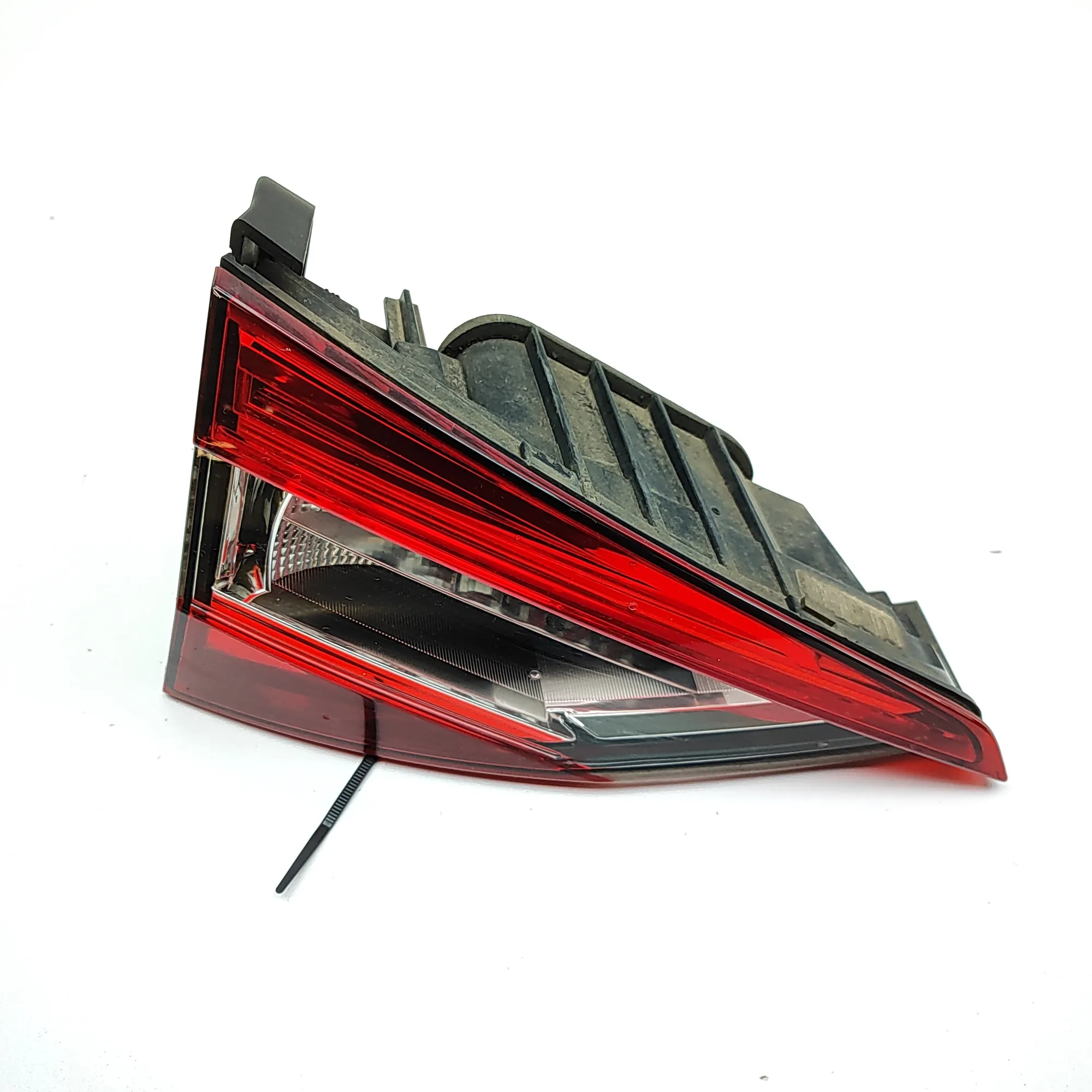 SKODA SUPERB MK3 Estate 3V Left Side Tailgate Tail Light 3V9945307B RHD 2021