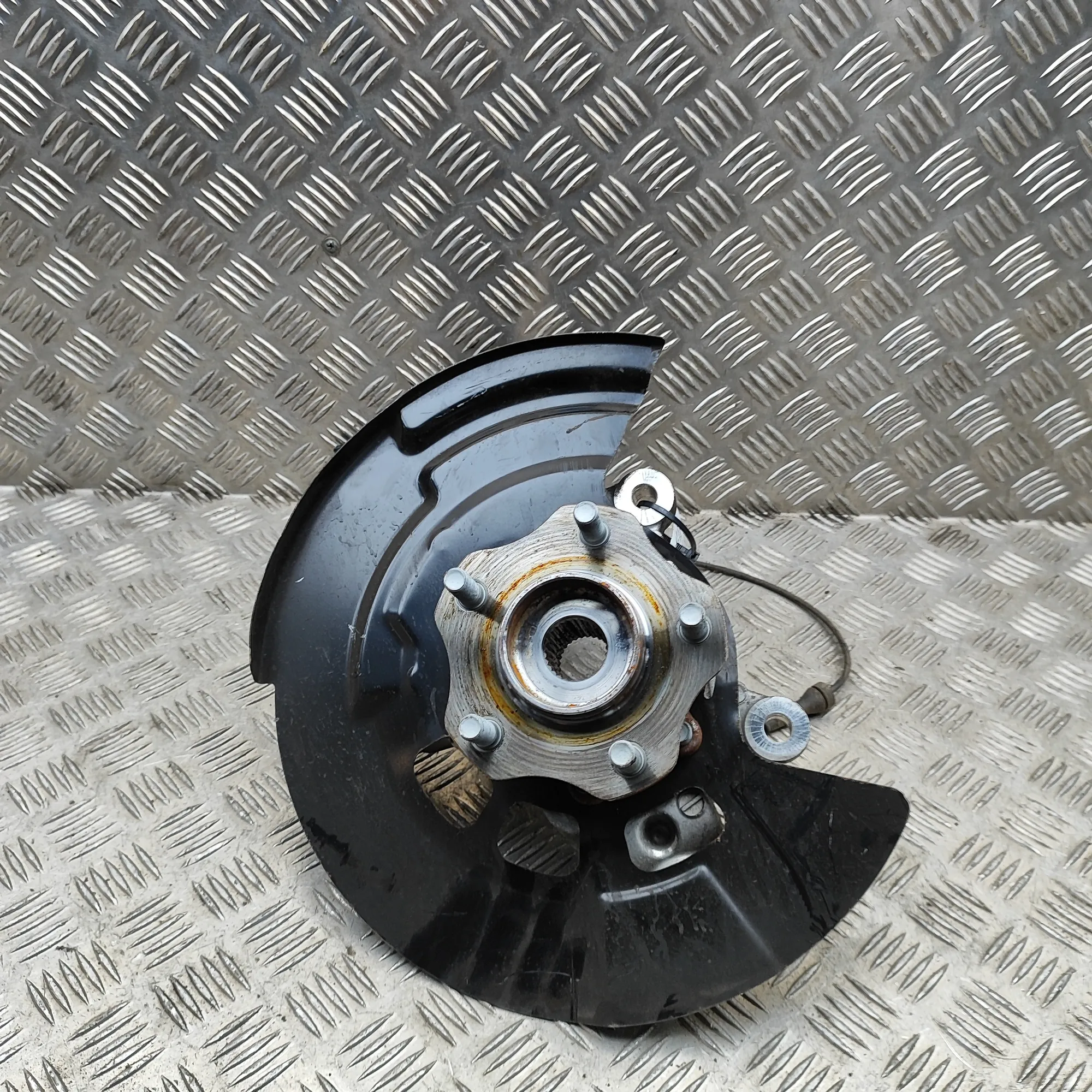 NISSAN ARIYA FE0 Front Right Wheel Hub 40202-5MP0B Electricity 178kw 2025