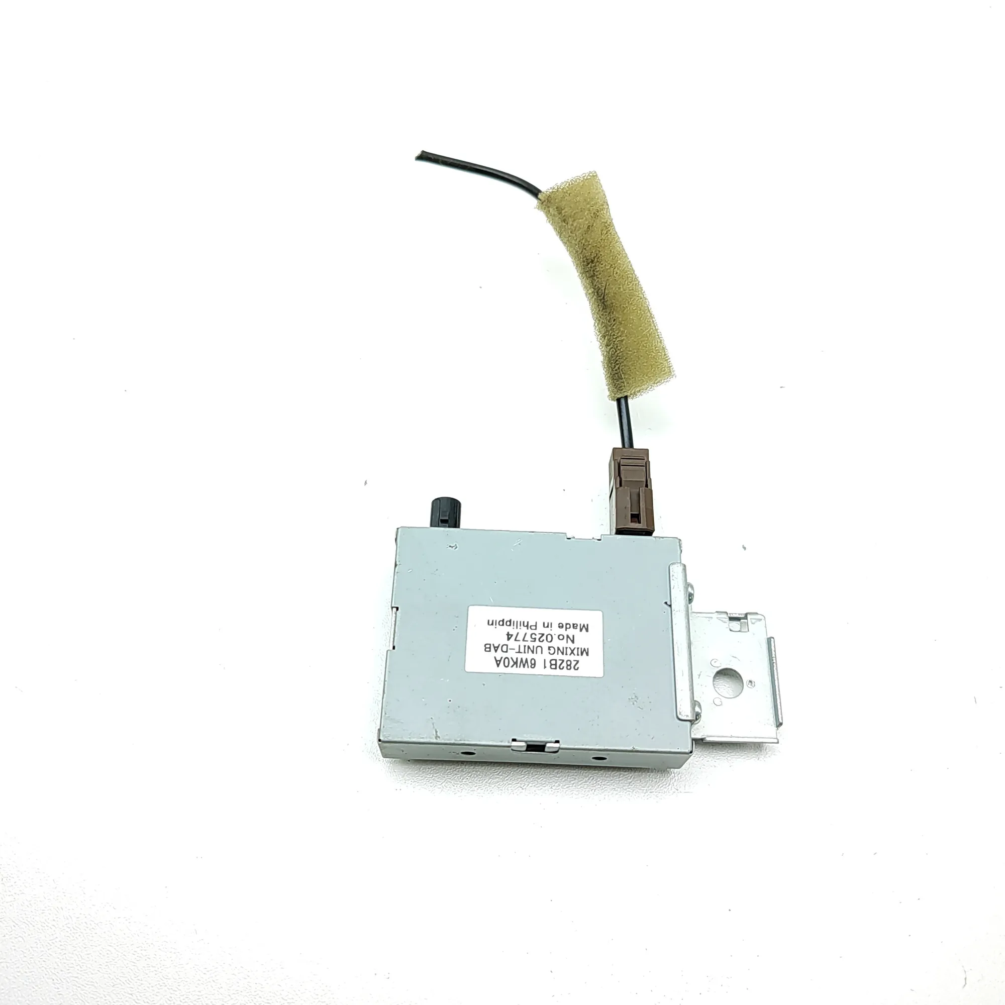 NISSAN LEAF ZE1 MK2 Antenna Amplifier 282B1-6WK0A Electricity 160kw 2021