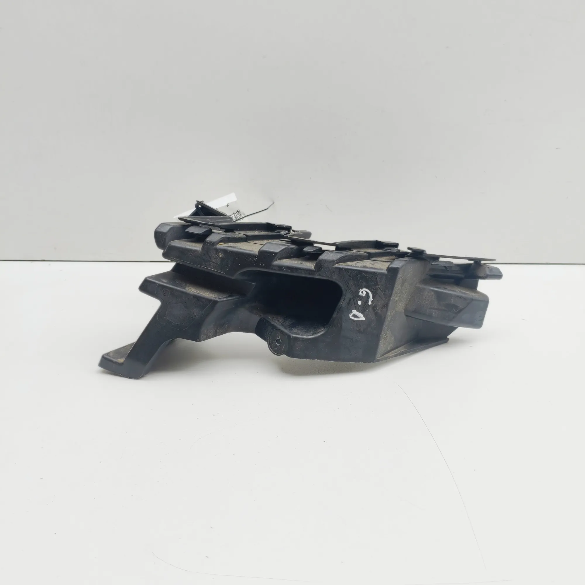 SKODA KAROQ NU7 Rear Right Bumper Bracket 57A807378 1.5 Petrol 110kw 2020