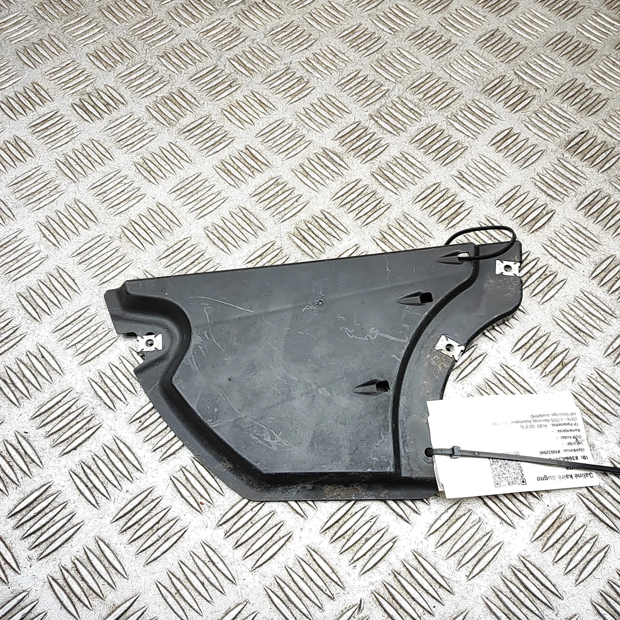 AUDI Q3 F3 MK2 Rear Left Underbody Cover 83A825219 2.0 Petrol 140kw 2025