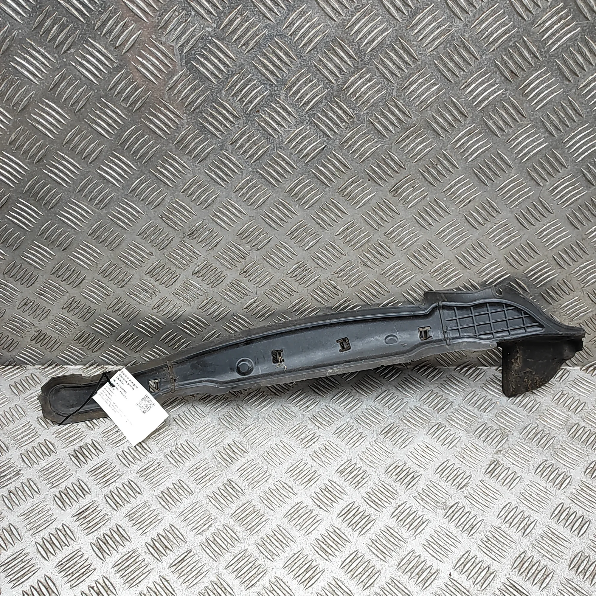 SKODA SUPERB MK3 Estate 3V Front Left Wing Plastic 3V0821111B 37497367