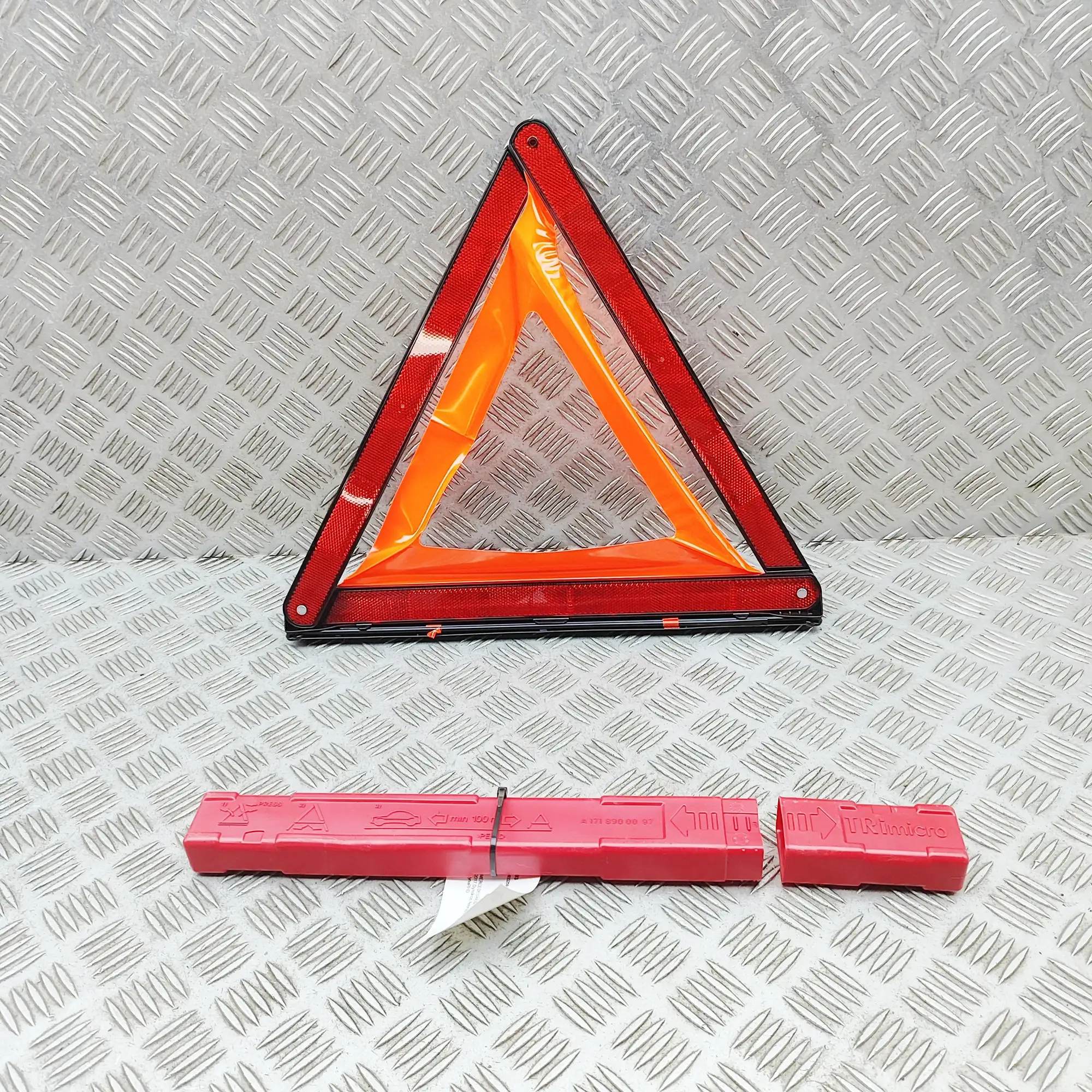 MERCEDES-BENZ E-CLASS T-Model S213 Warning Triangle 27R034006 2017 37246203