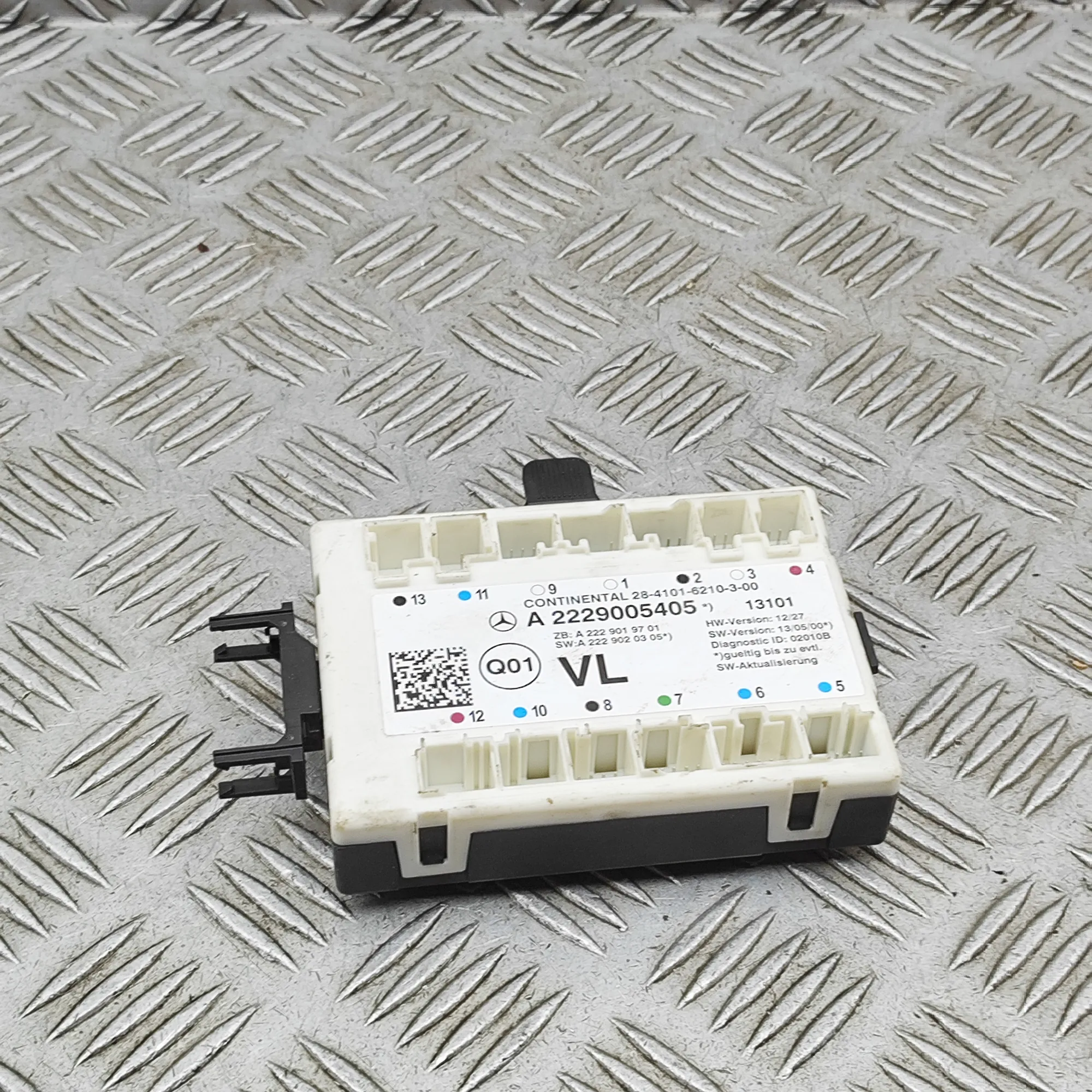 MERCEDES-BENZ S W222 Front Left Door Control Unit A2229005405 36899500