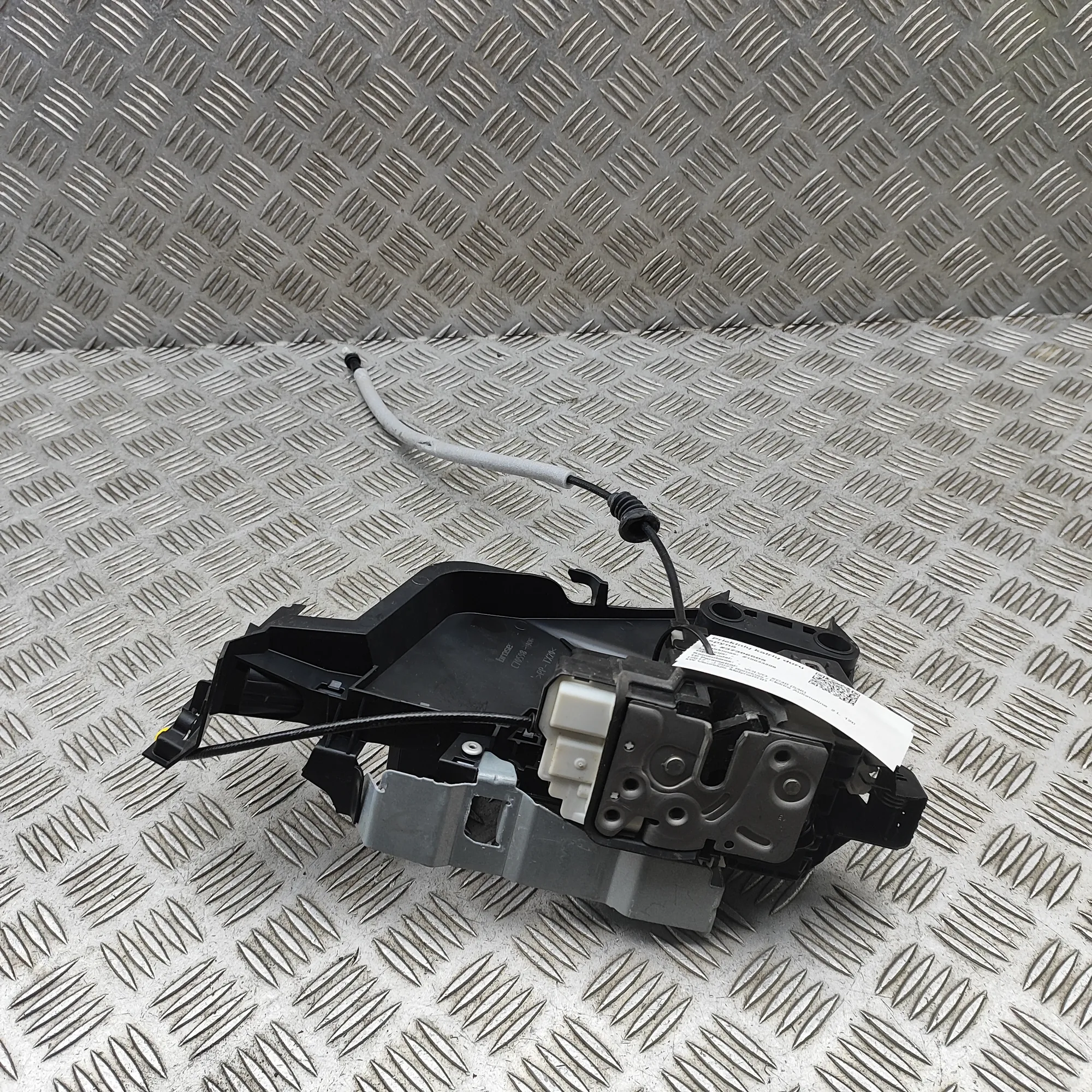 VOLVO XC40 Front Left Door Lock 30747093 RHD 2023 37306605