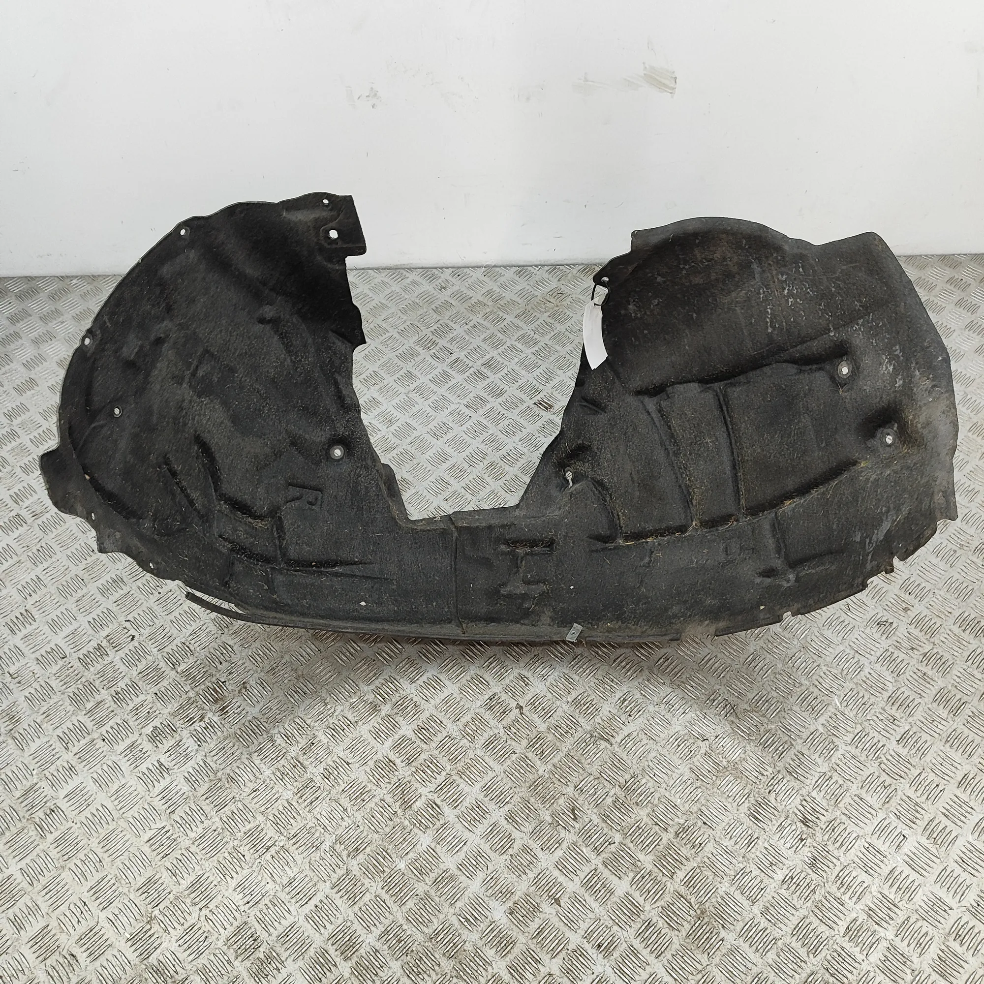AUDI A5 F5 Front Right Arch Liner 8W6821172C 2.0 Diesel 140kw 2016 36801108