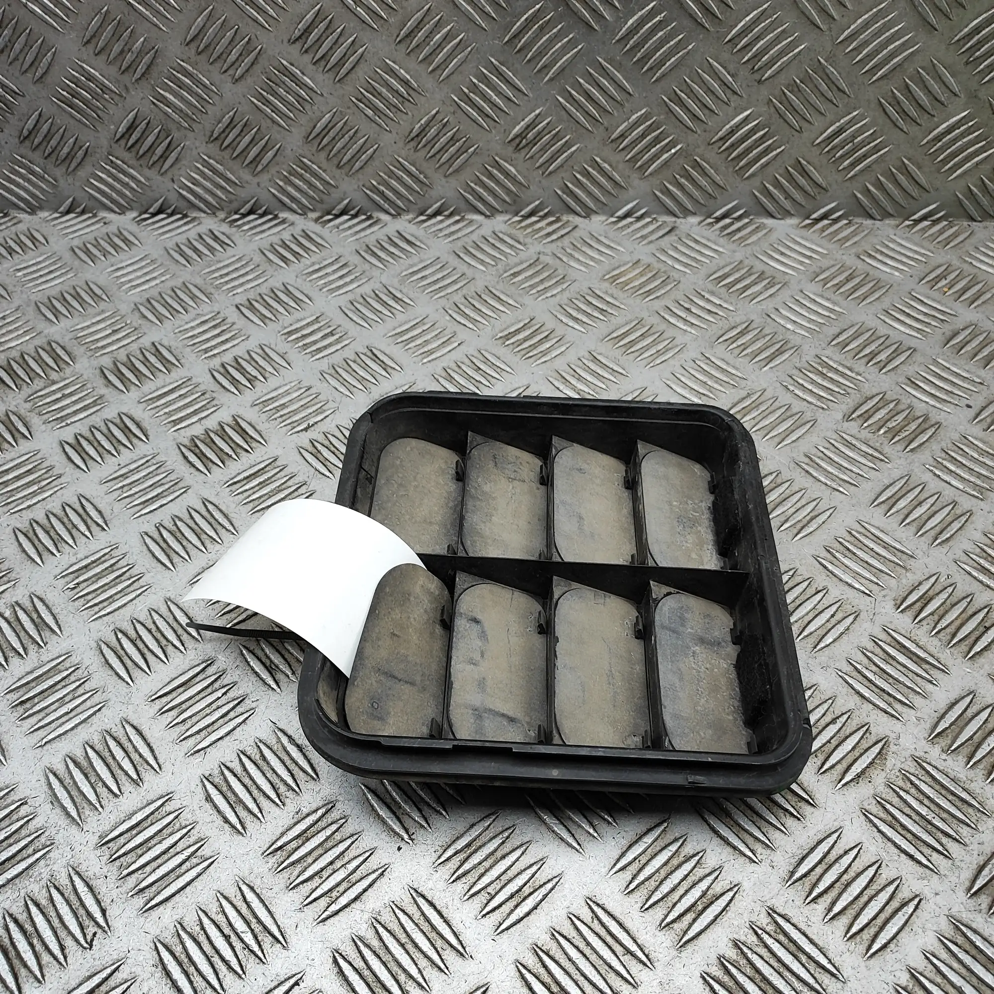 AUDI Q8 4MN Rear Body Ventilation Grille 4M0819181 3.0 Hybrid 250kW 2019