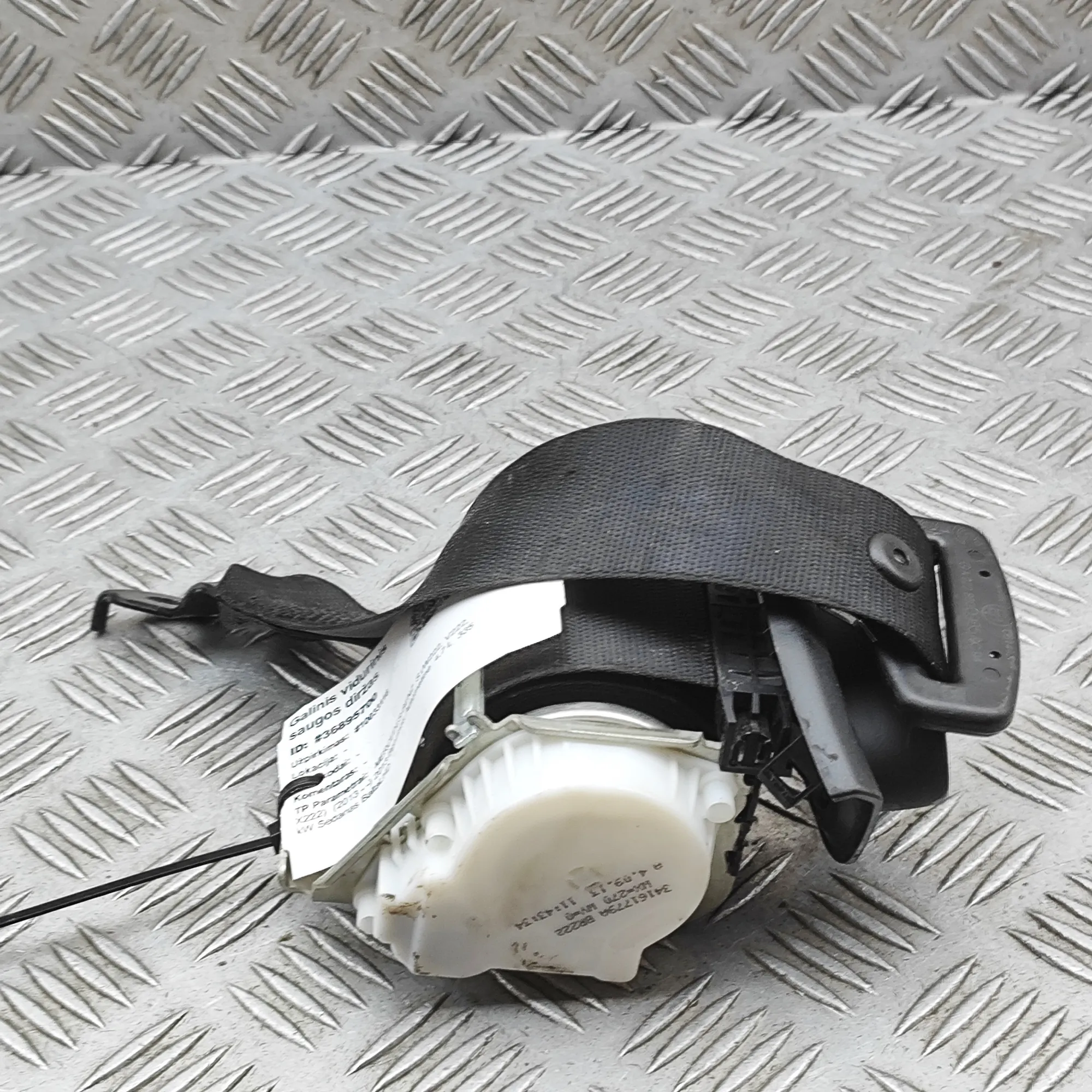 MERCEDES-BENZ S W222, V222, X222 Rear Middle Seatbelt A2228600985 36895700