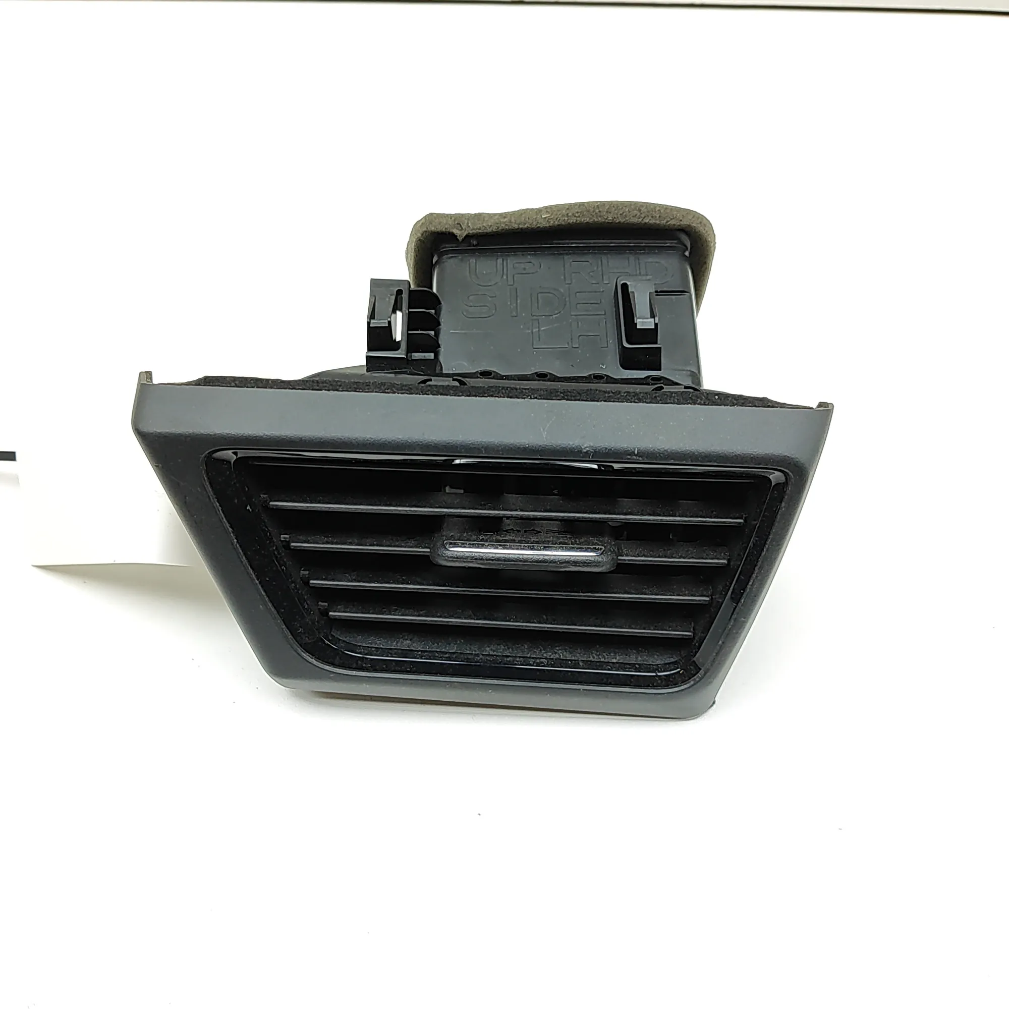 NISSAN LEAF ZE1 MK2 Left Dashboard Air Vent 68761-5SK0B RHD 2021 37351998