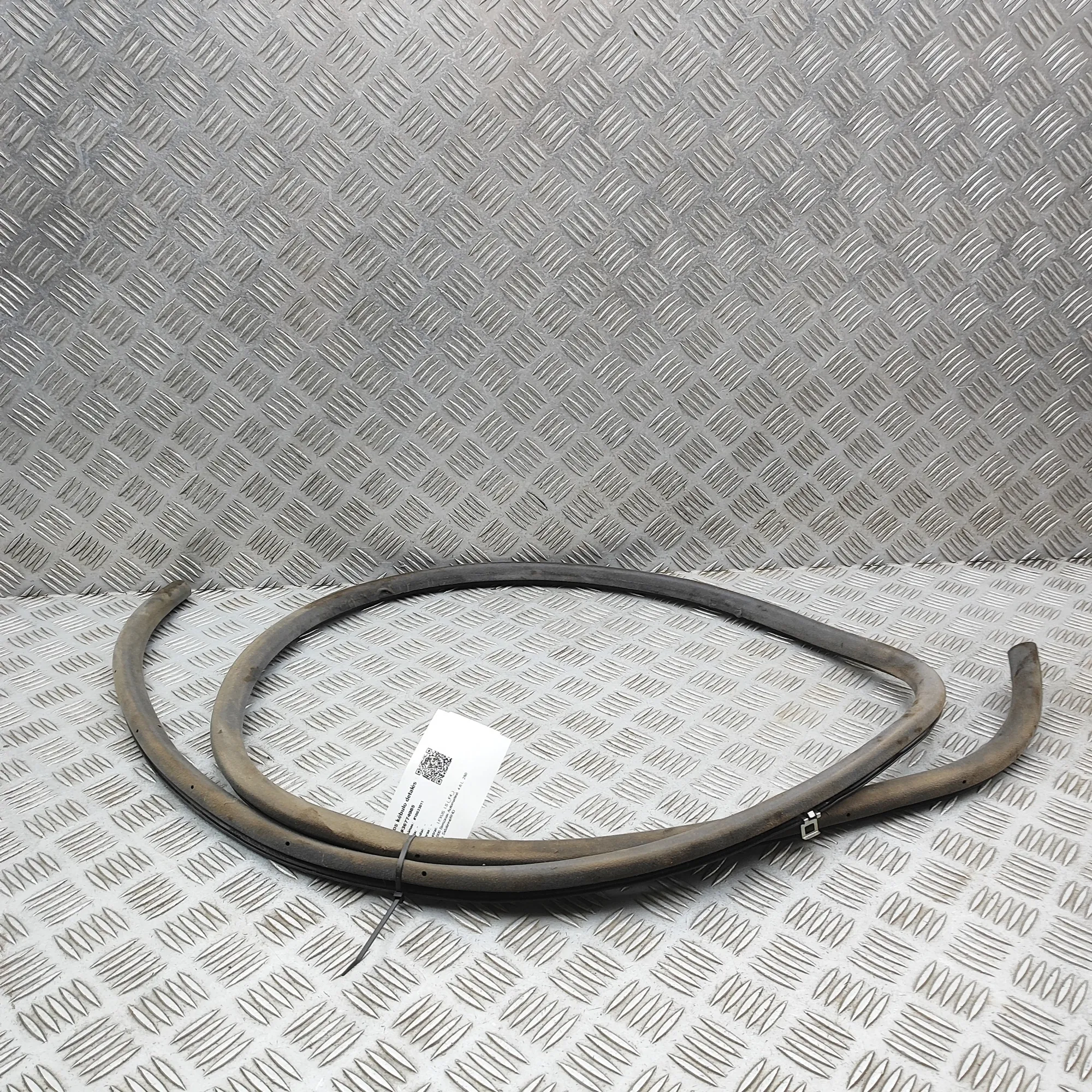 LEXUS LS MK4 XF40 Windshield Glass Seal 56119-50060 4.6 Petrol 280kw 2006