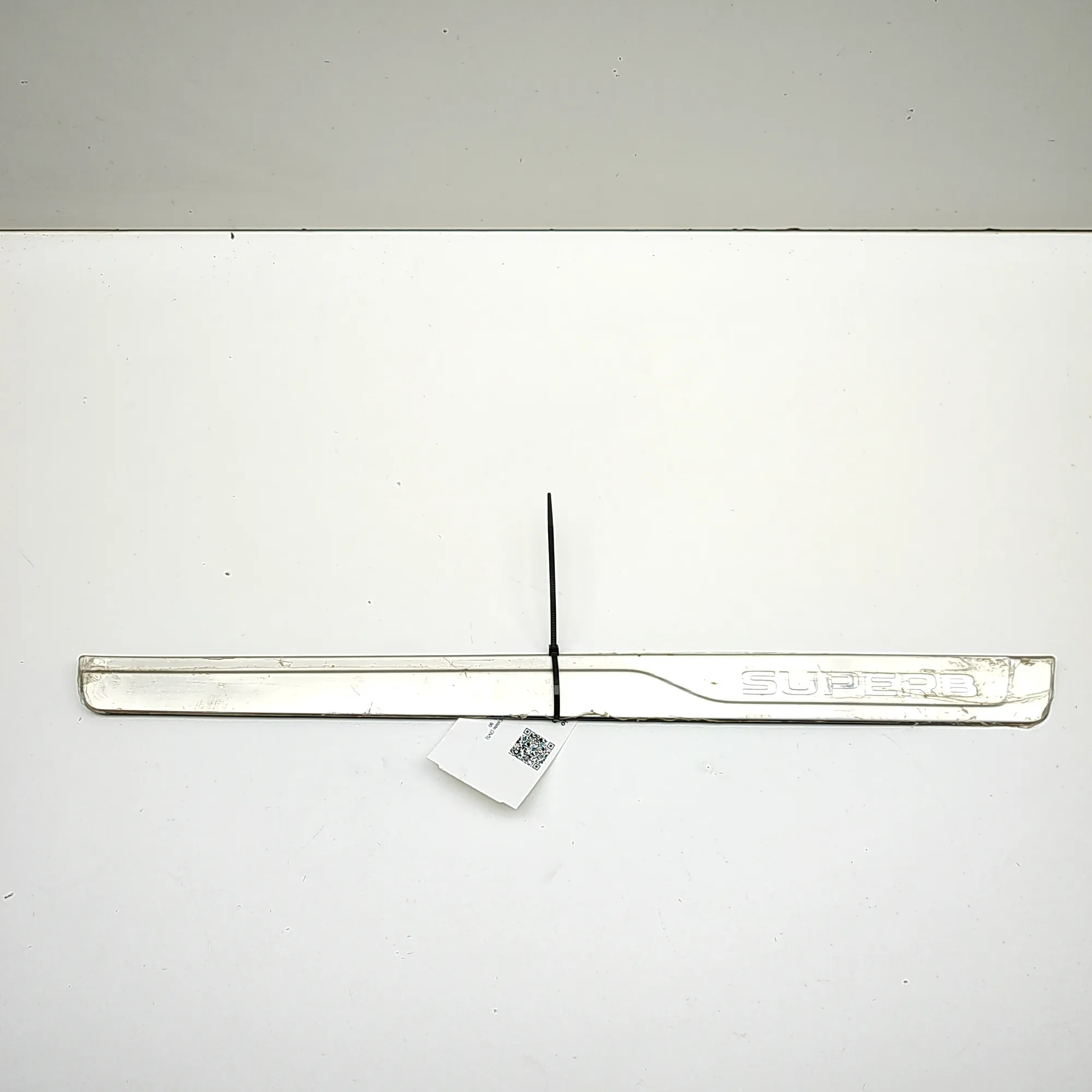 SKODA SUPERB MK3 Estate 3V Front Left Sill Trim 3V0853813P 2.0 Diesel 37500790