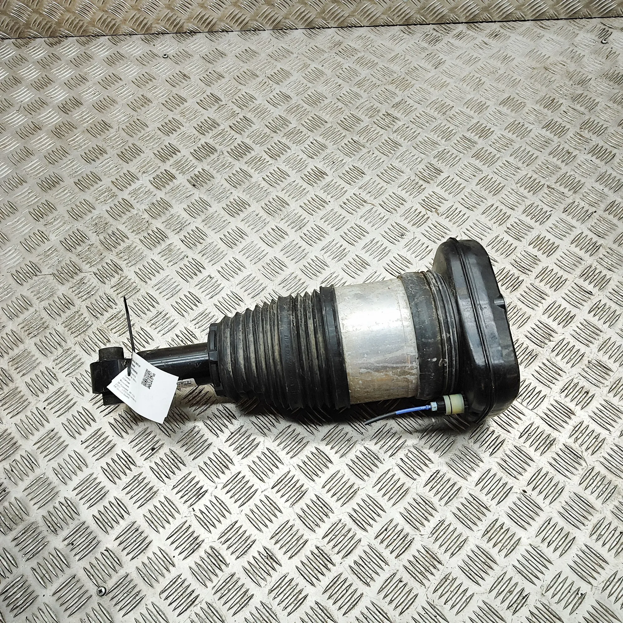 BMW i4 G26 Rear Right Air Shock Absorber 5A5BE16 Electricity 210kw 2023 36952762