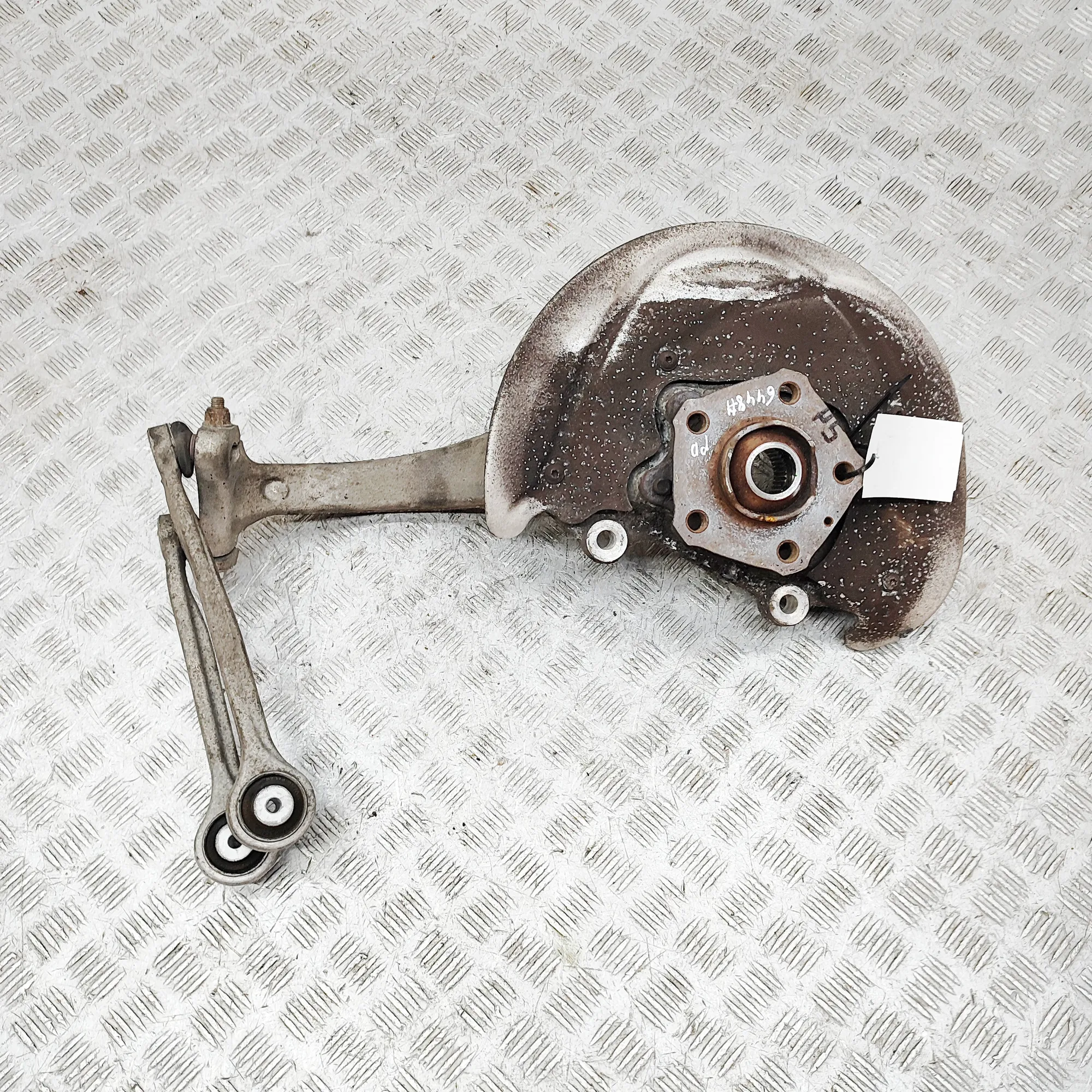 AUDI A5 F5 Front Right Wheel Hub 8W0407242F 2.0 Diesel 140kw 2016 36800062