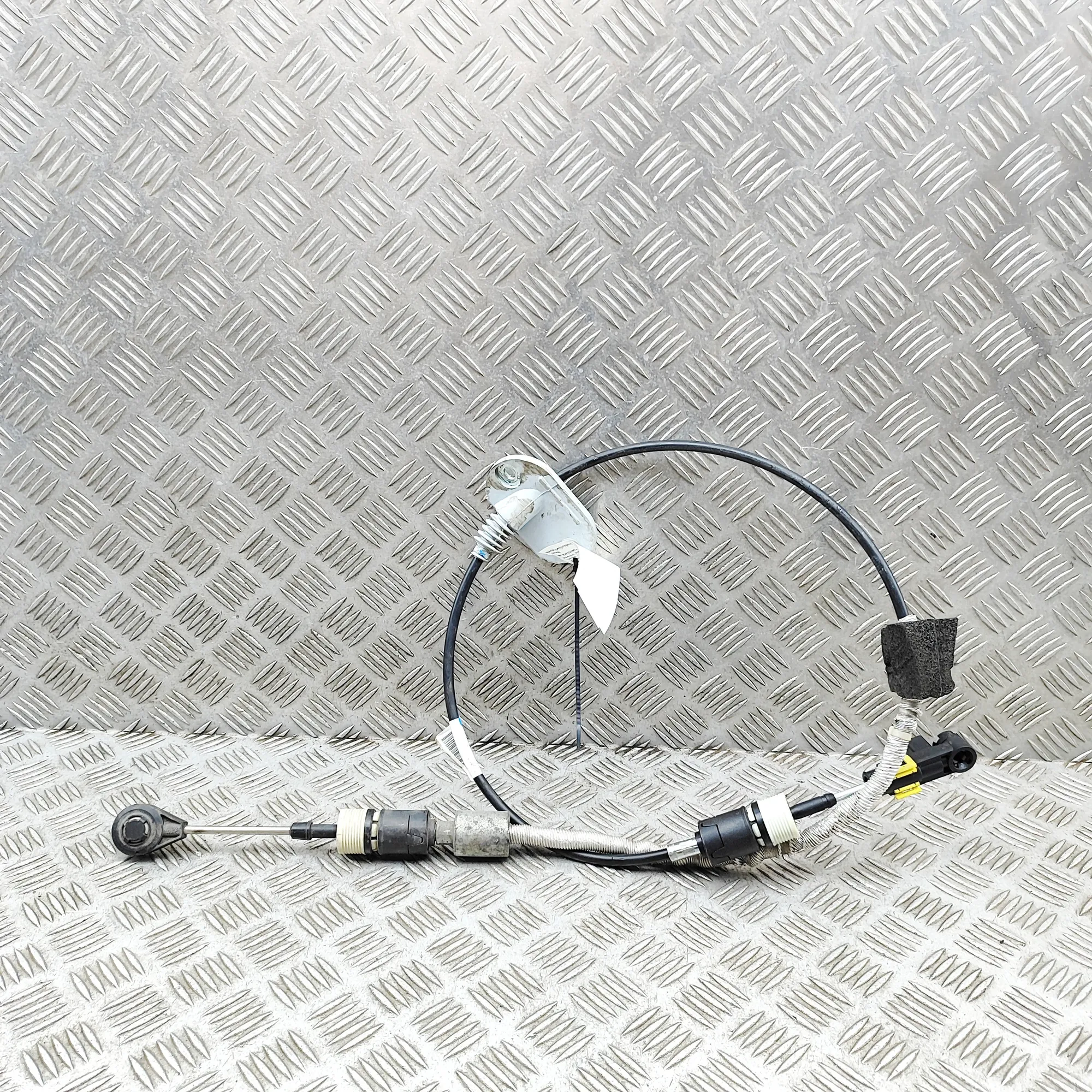 VOLVO S90 MK2 Gear Shifting Mechanism Cables 31325795 2.0 Diesel 173kw 2017