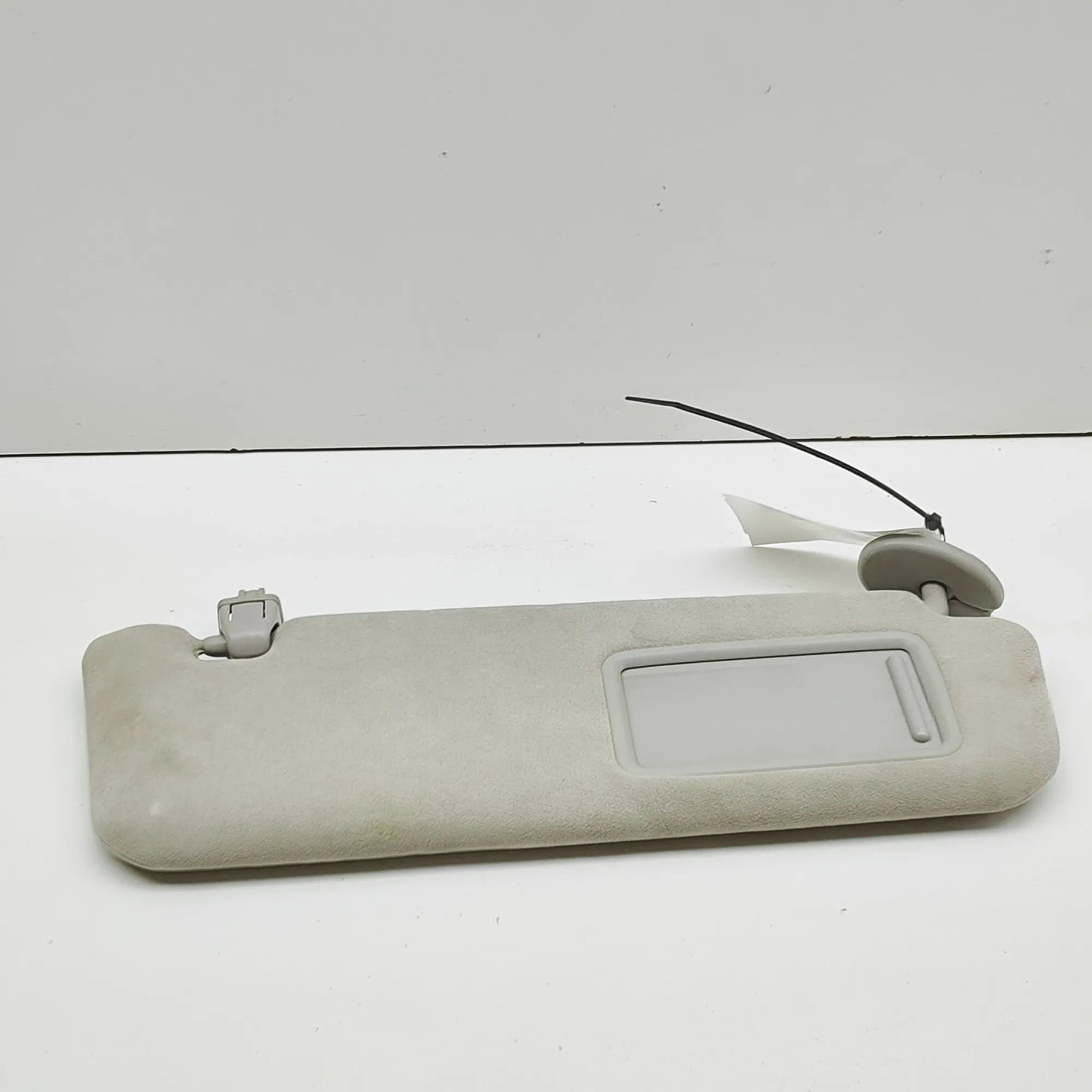 LEXUS LS XF40 Right Side Sun Visor 74310-50300-B0 4.6 Petrol 280kw 2006 36774379