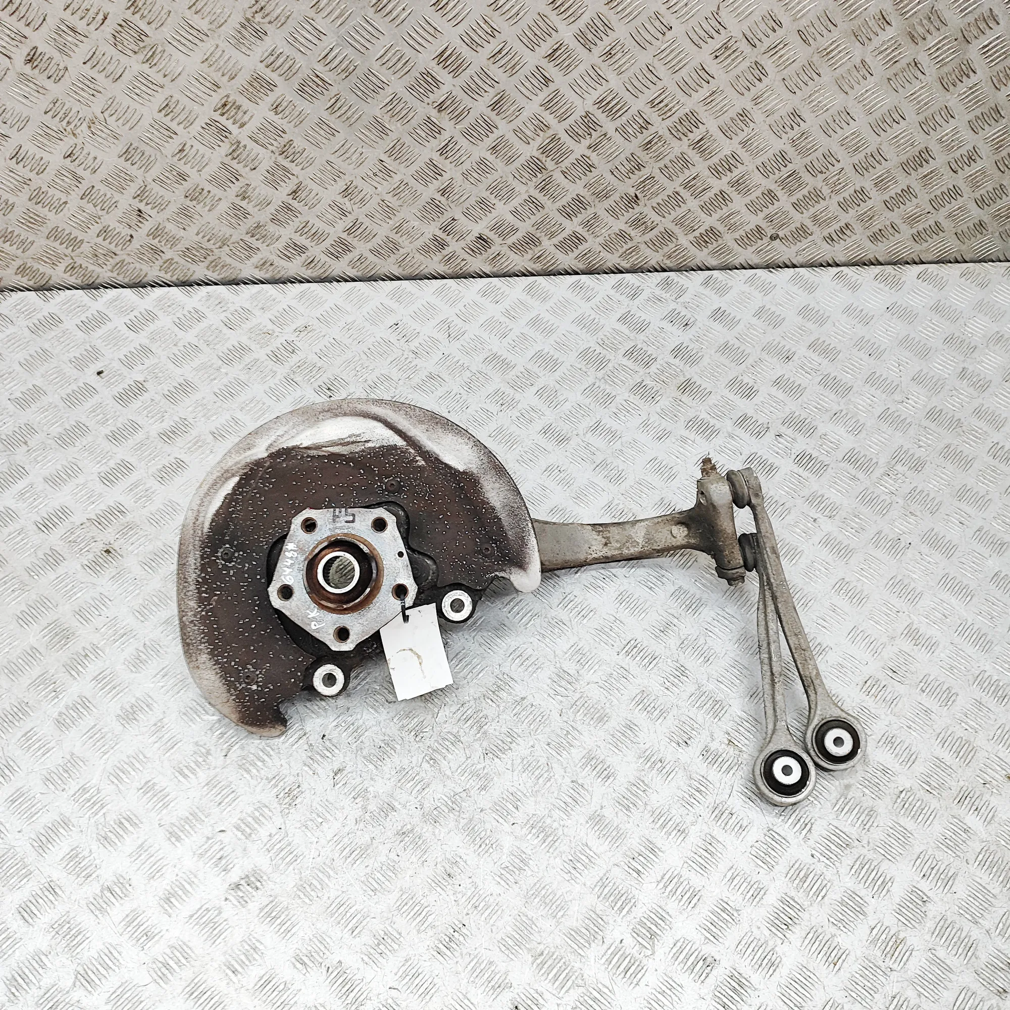 AUDI A5 F5 Front Left Wheel Hub 8W0407241F 2.0 Diesel 140kw 2016 36800066