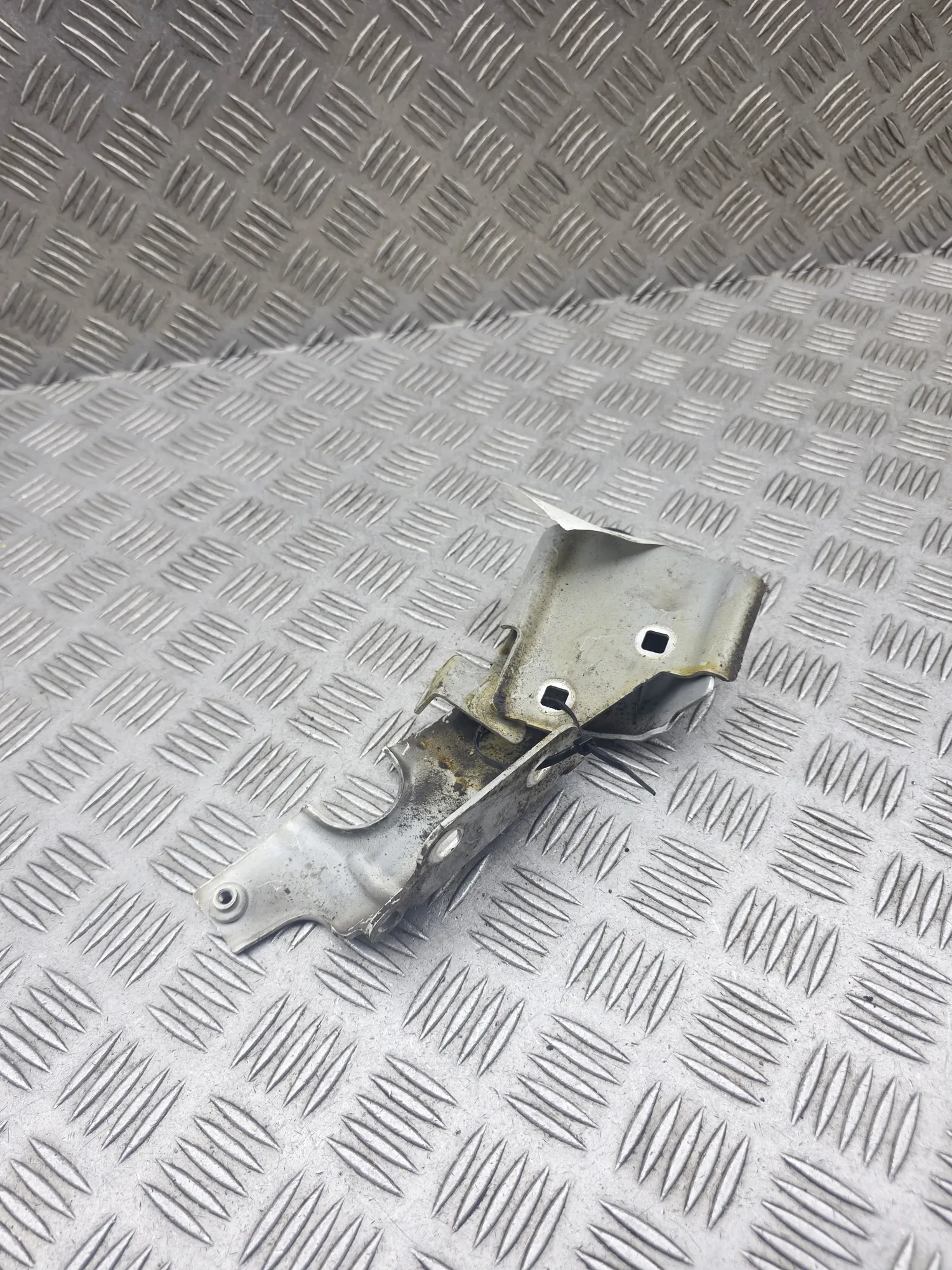 MERCEDES-BENZ S W222, V222, X222 Front Right Fender Holder A2228801214 36895715