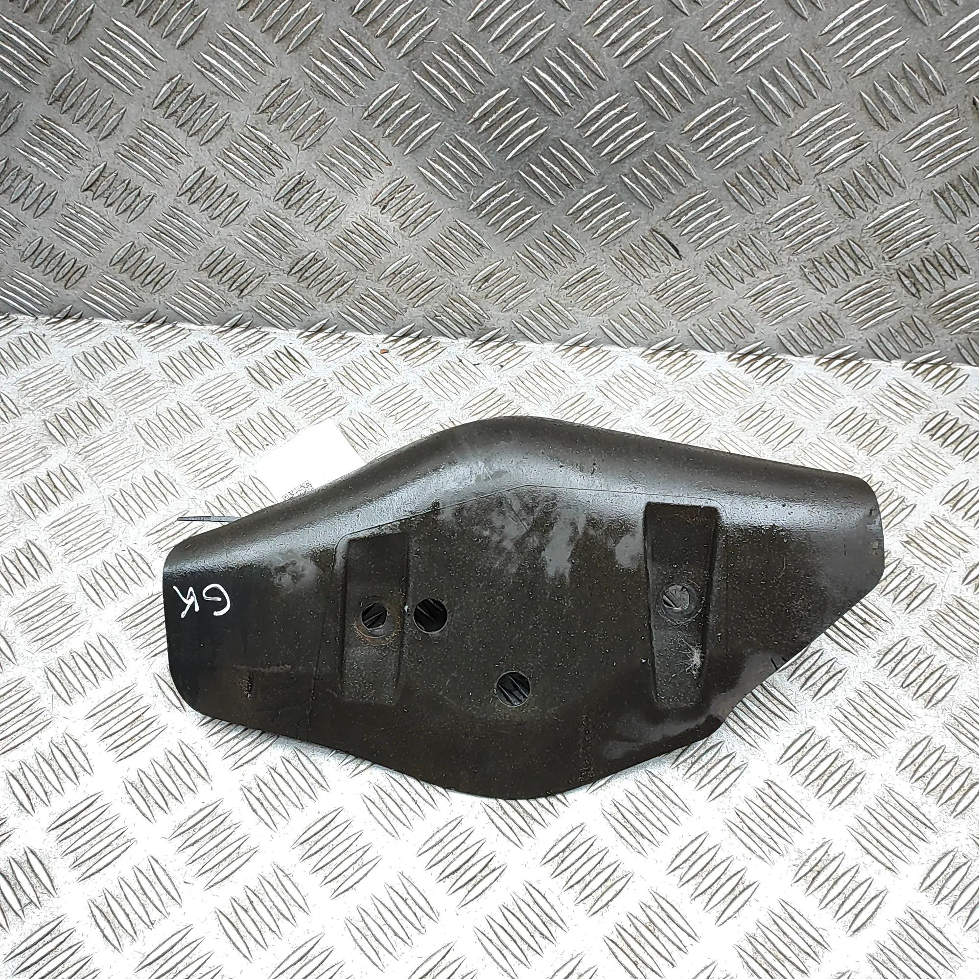 SKODA SUPERB MK3 Estate 3V Rear Left Control Arm Cover 5Q0501733 2.0 Diesel 90kw