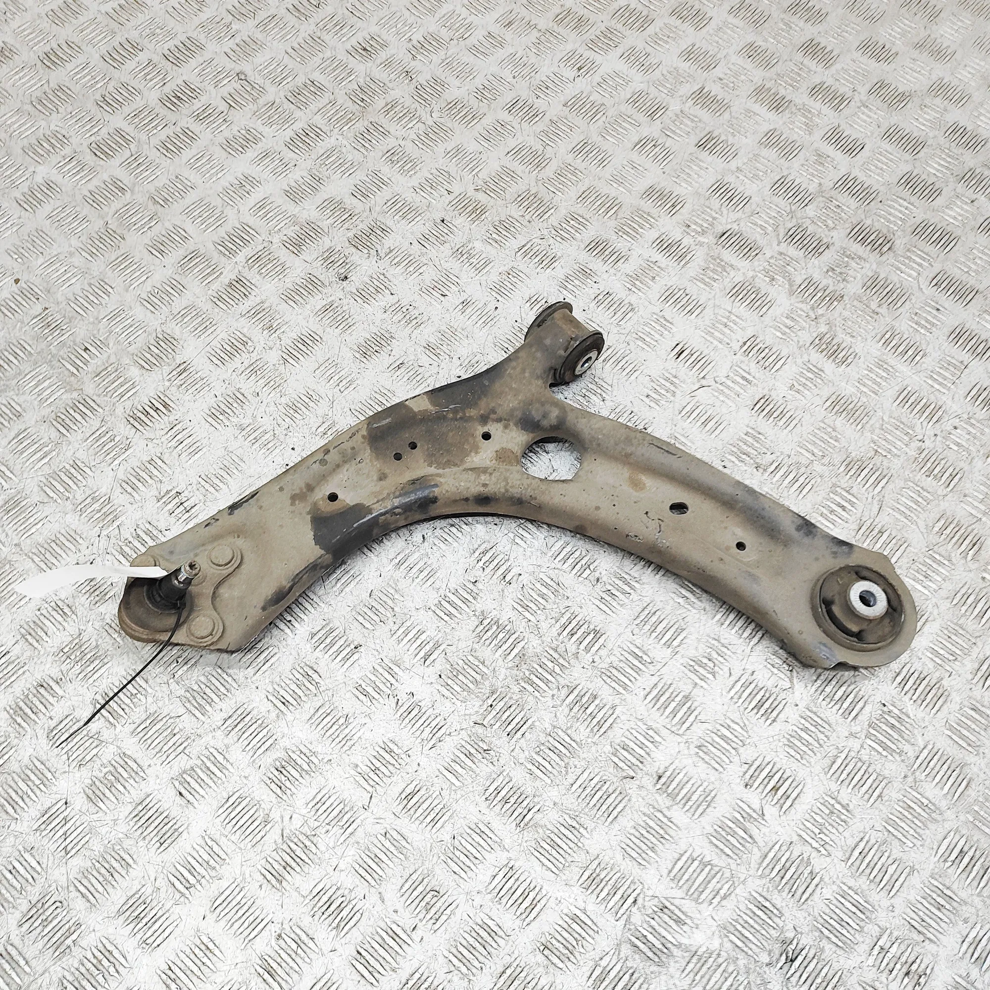 SKODA SUPERB MK3 Estate 3V Front Left Lower Control Arm 3Q0407151P 2.0D 90kW