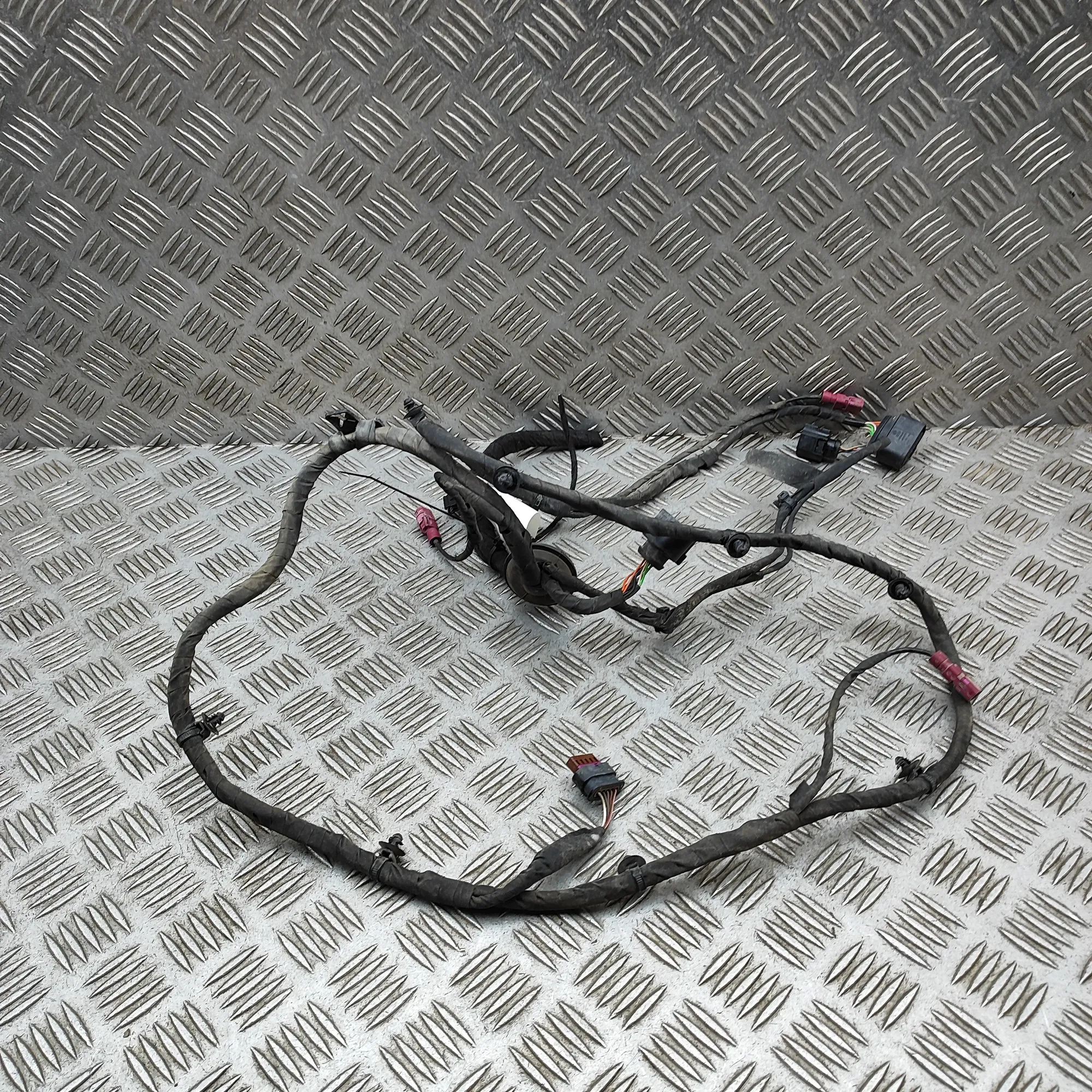 AUDI Q8 4MN Rear Parking Sensor Wiring Loom 4M8971104AA 3.0 Hybrid 250kW 2019