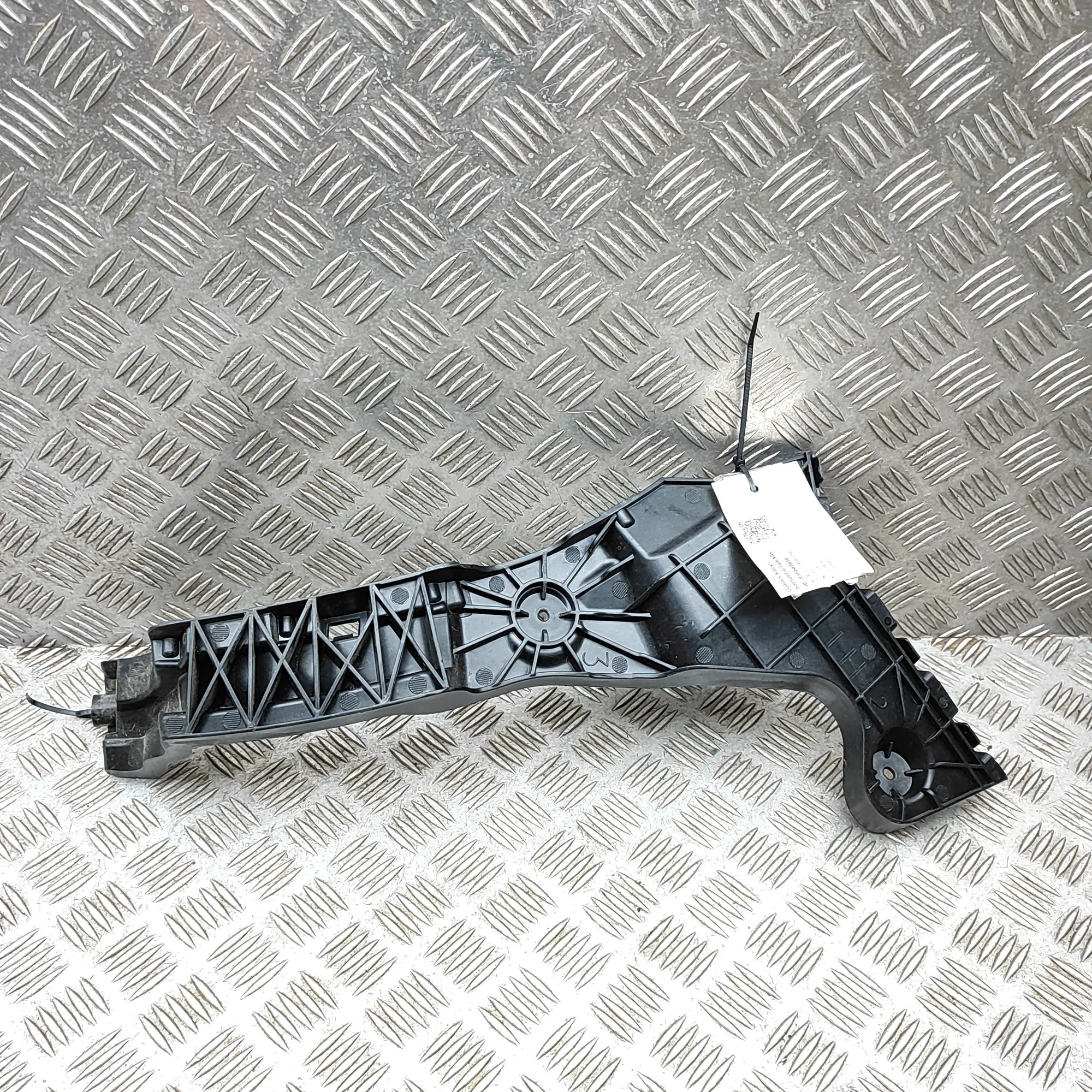 AUDI Q3 F3 MK2 Rear Left Bumper Bracket 83A807453A 2.0 Petrol 140kw 2025