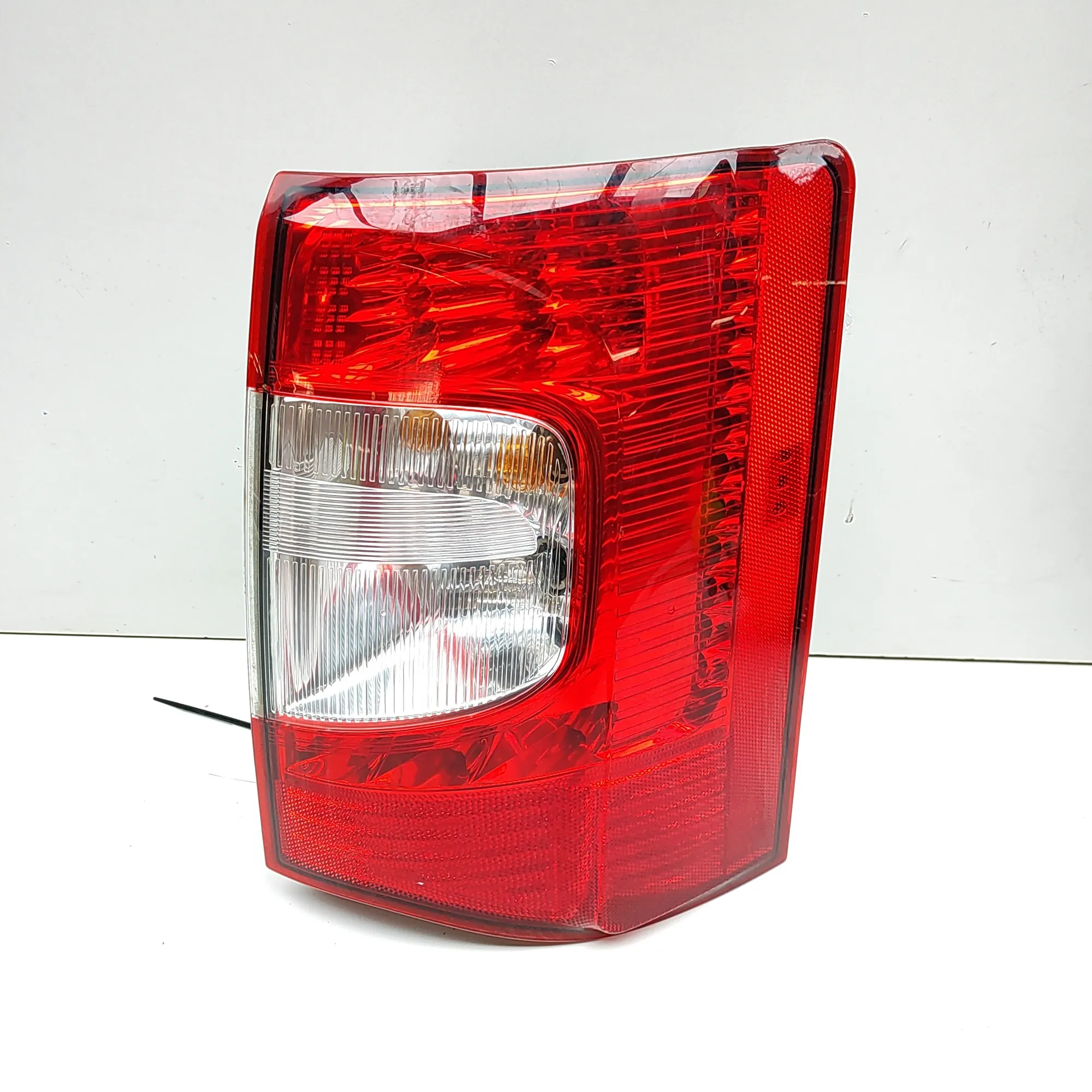 CHRYSLER GRAND VOYAGER MK5 RT Rear Right Tail Light 5182532AF RHD 2014 37528538