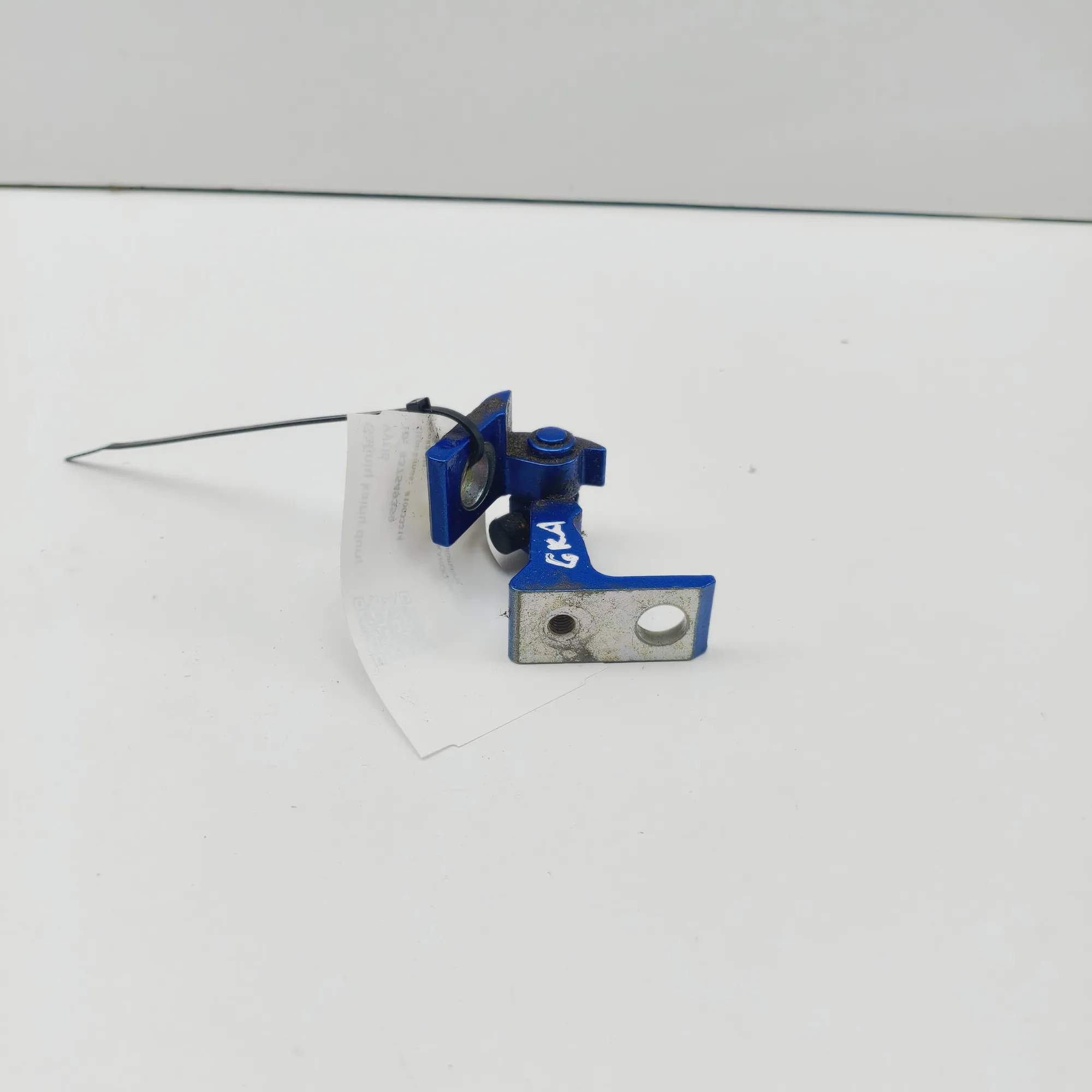 SKODA KAROQ NU7 Rear Left Lower Door Hinge 8X0831403E 1.5 Petrol 110kw 2020