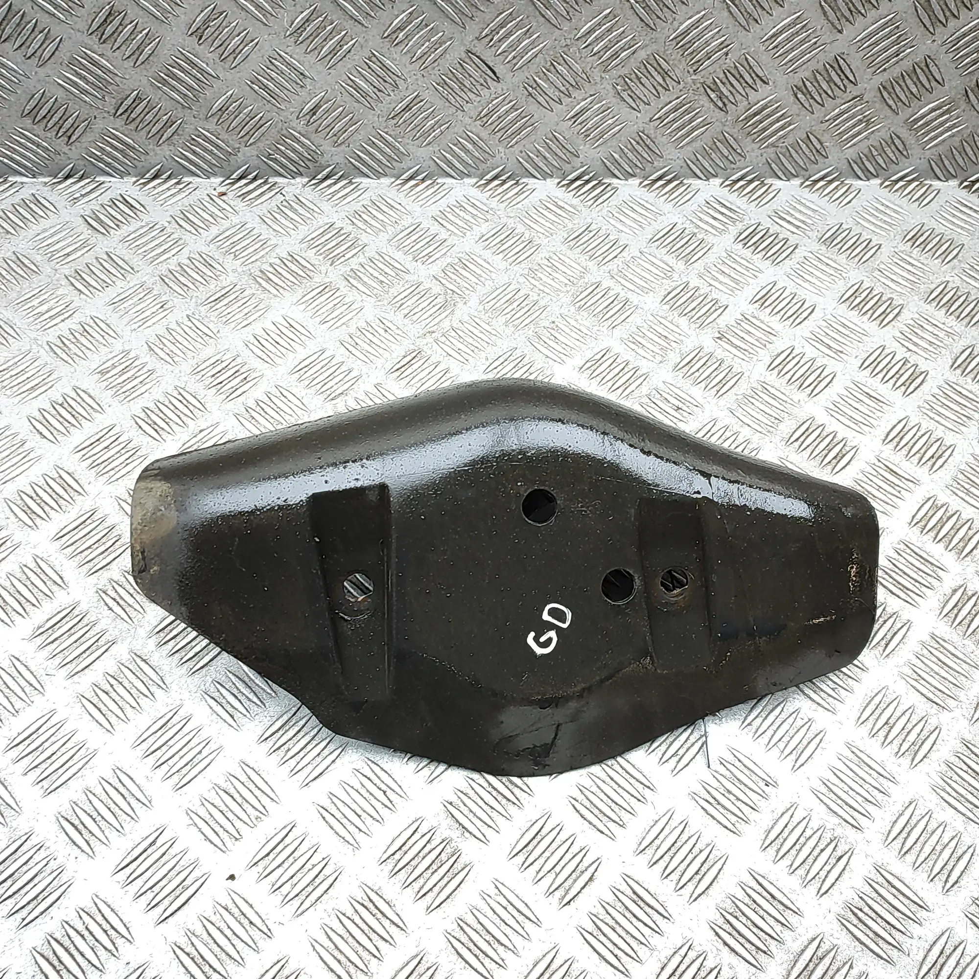 SKODA SUPERB MK3 Estate 3V Rear Right Control Arm Cover 5Q0501734 2021 37491630