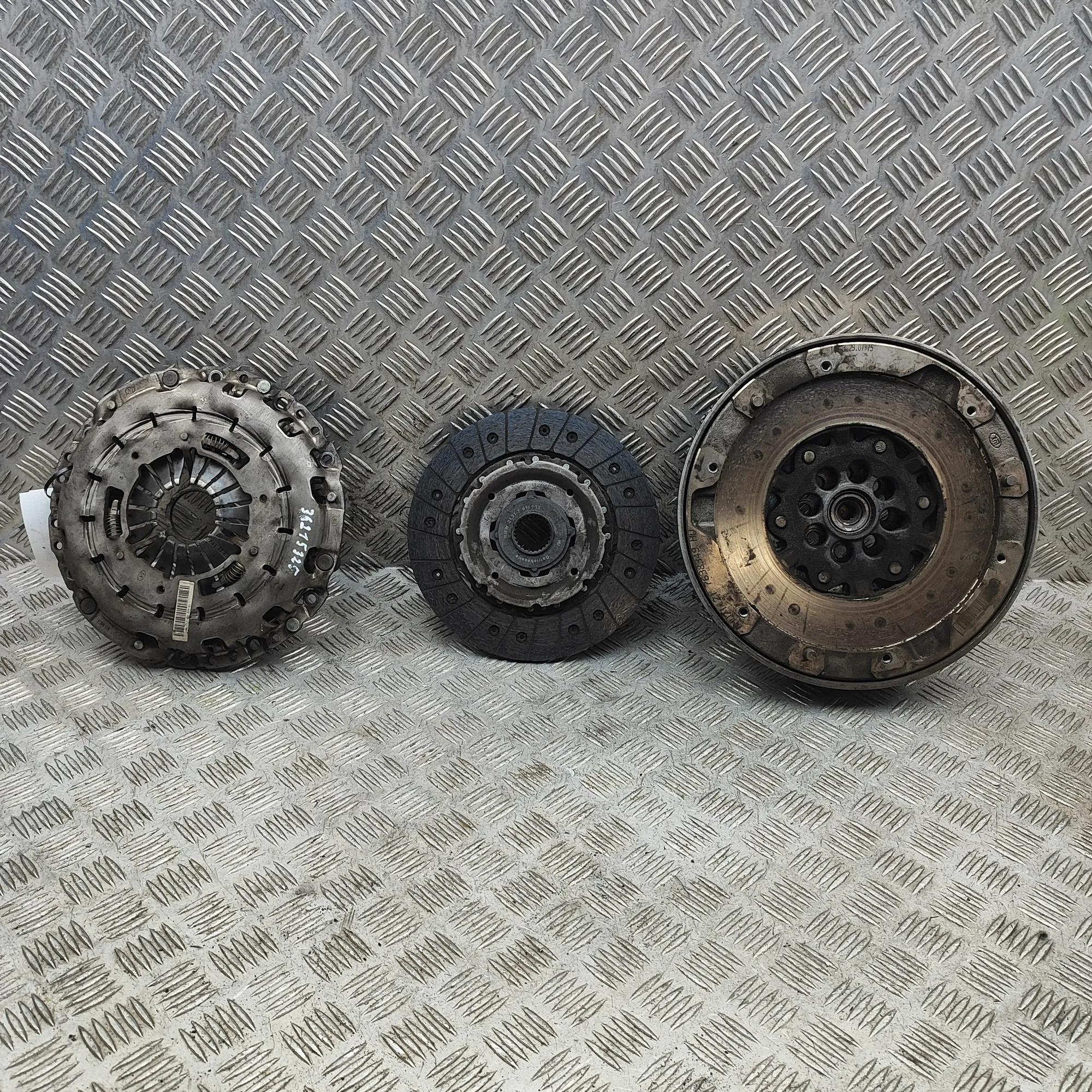BMW 1 F21 Clutch Kit 7615629 2.0 Diesel 105kw 2014 37358605
