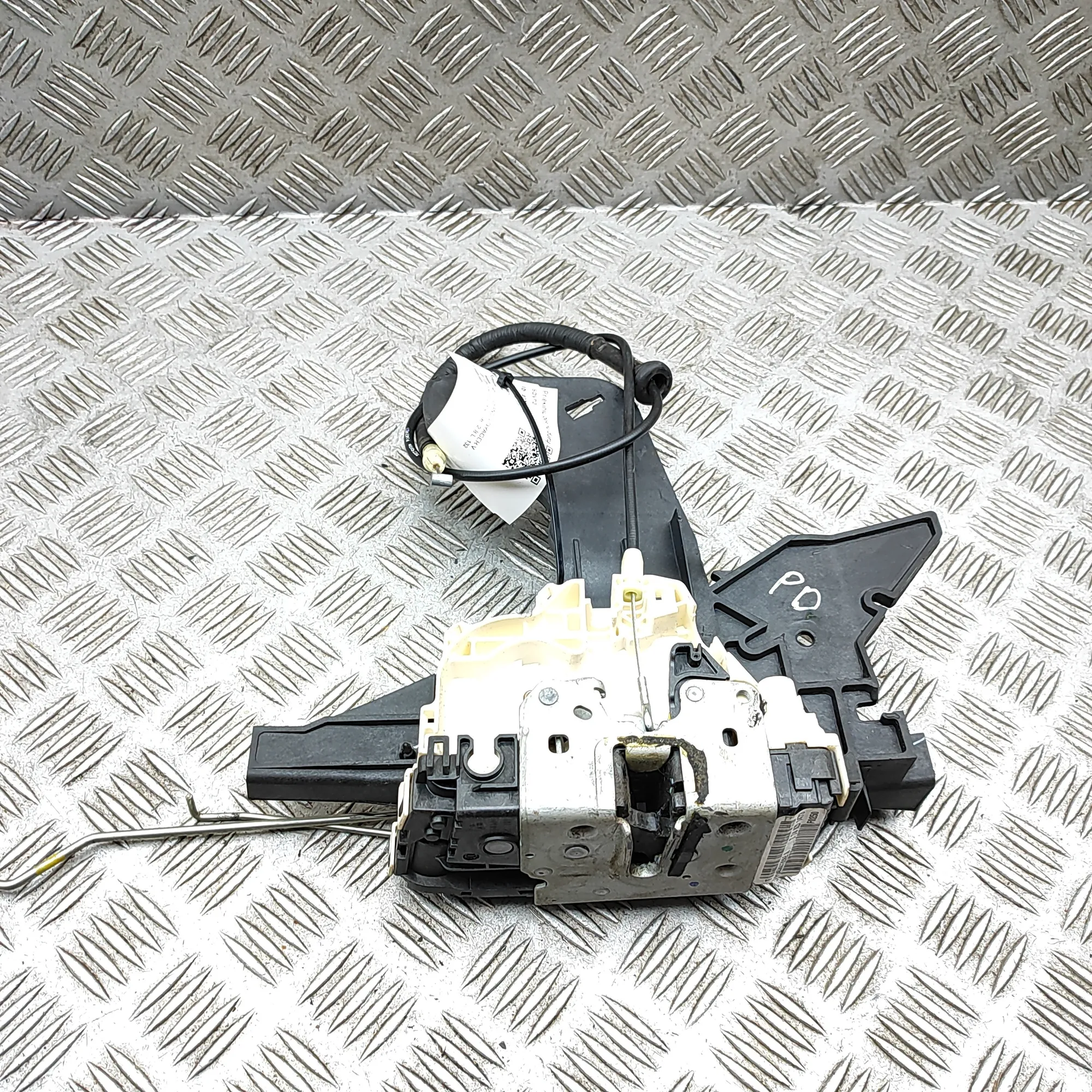 CHRYSLER GRAND VOYAGER MK5 RT Front Right Door Lock P04560130AE RHD 2014