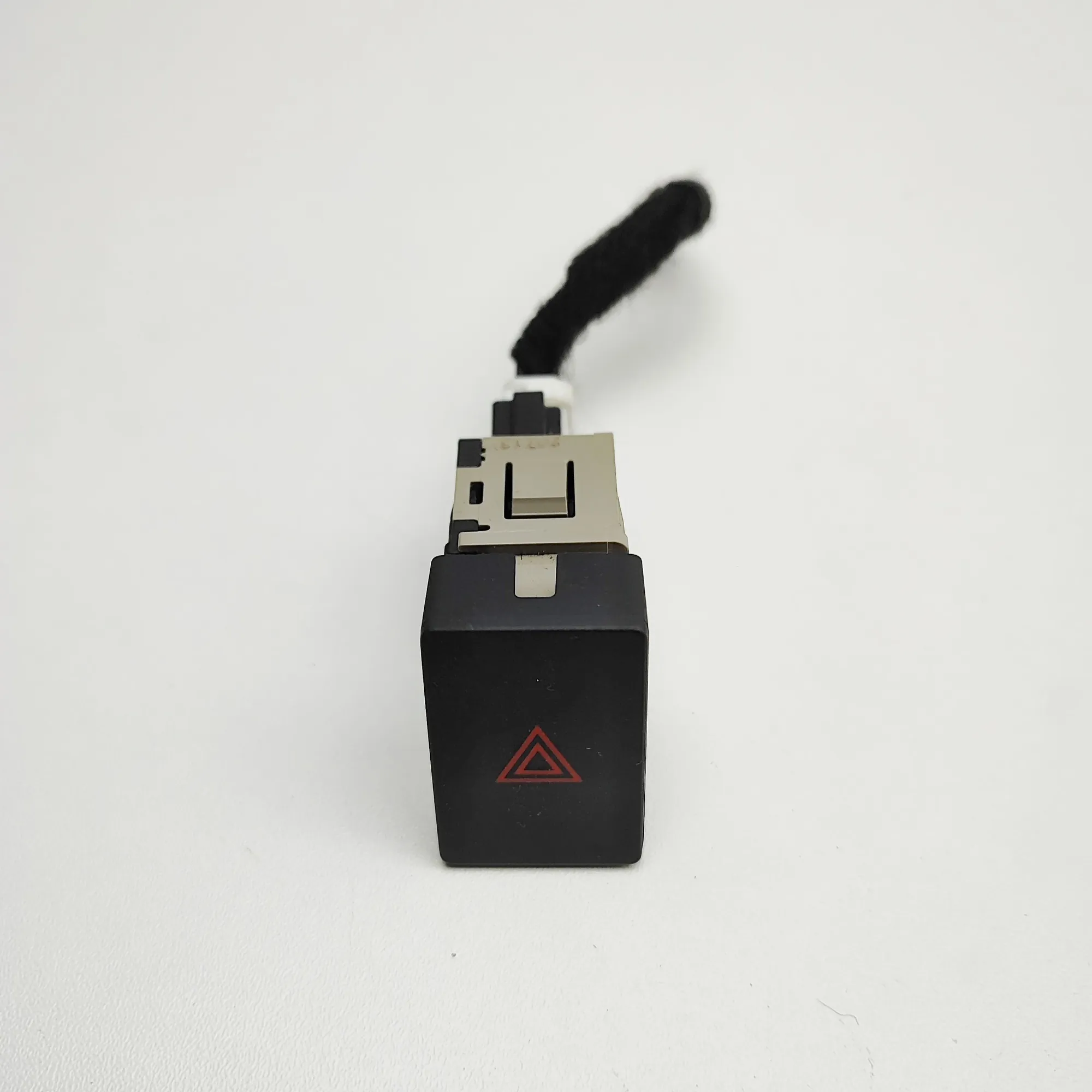 NISSAN LEAF ZE1 MK2 Hazard Button 25290-5SA1A Electricity 160kw 2023 37542636