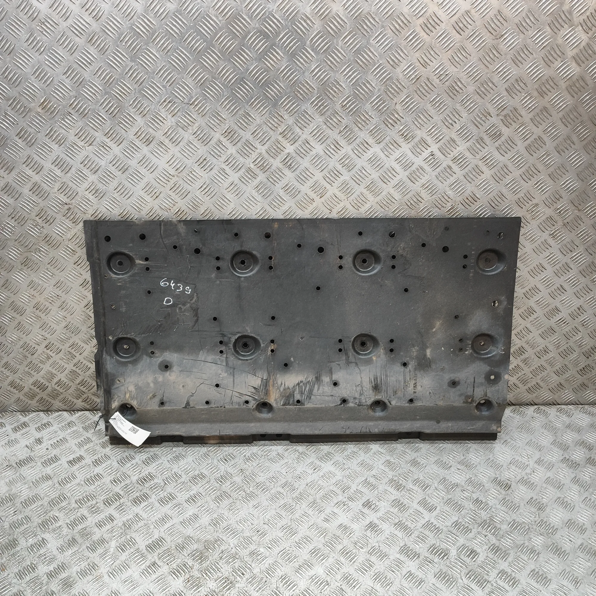 NISSAN ARIYA FE0 Right Side Underbody Cover 74814-5MP1E 2025 36803204