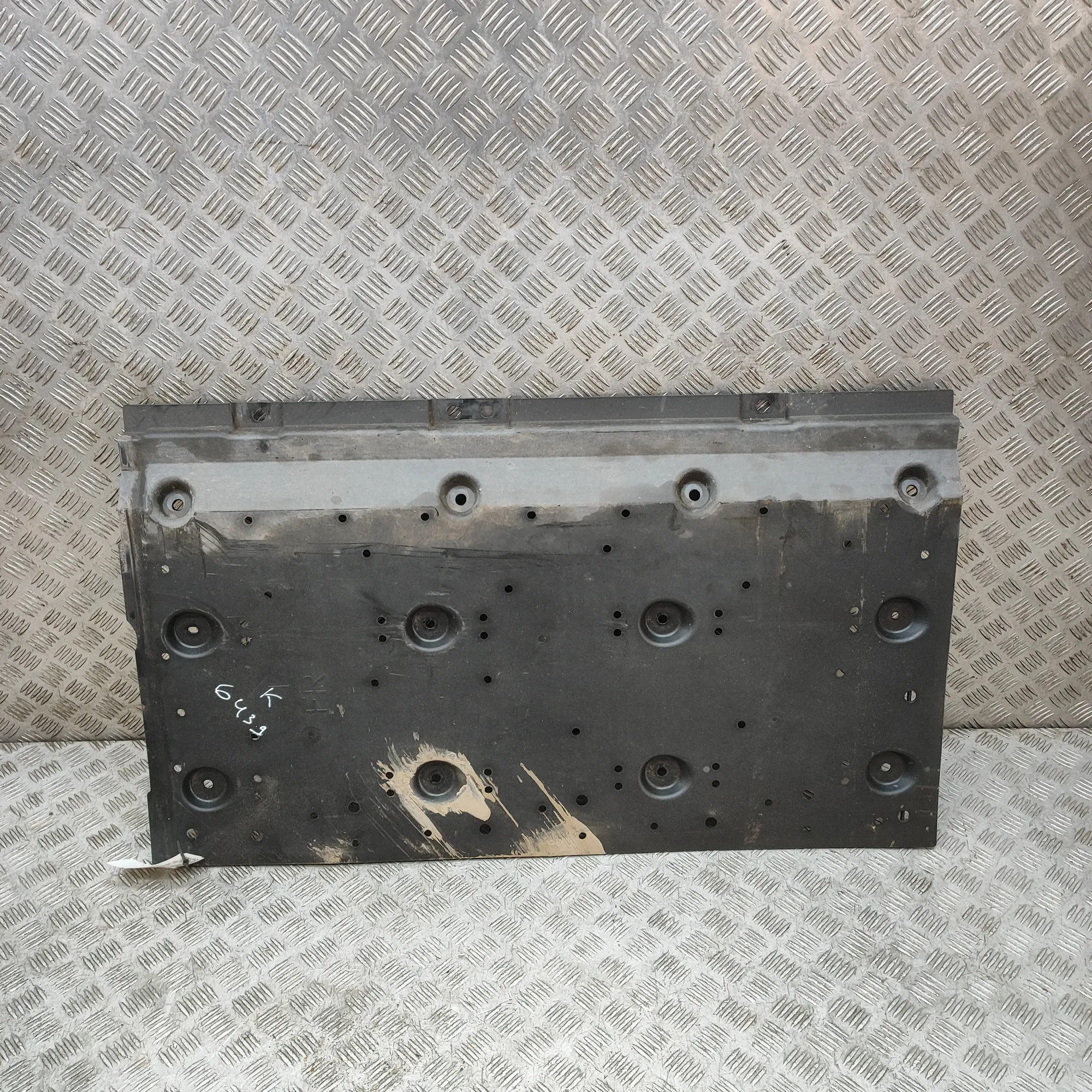 NISSAN ARIYA FE0 Left Side Underbody Cover 74815-5MP0E Electricity 178kw 2025