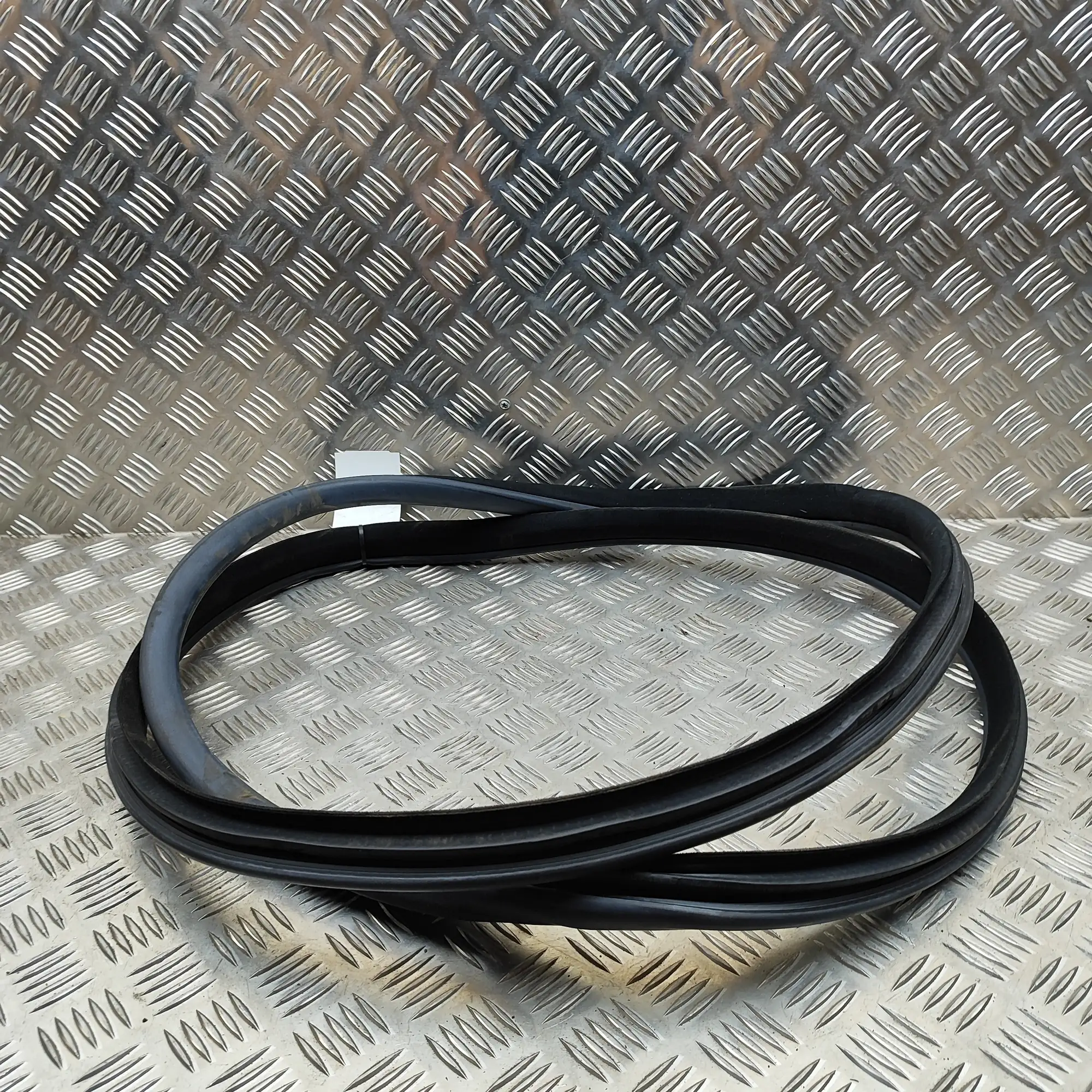 MERCEDES-BENZ S W222, V222, X222 Rear Left Door Seal Rubber A2226970451 36901218