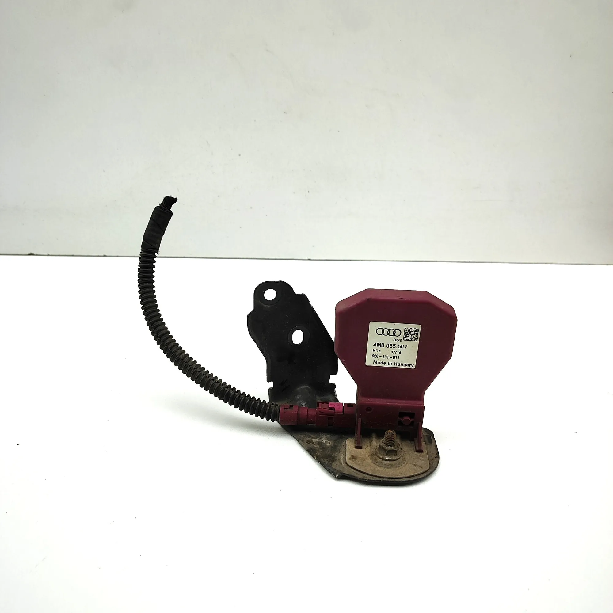 AUDI A5 F5 MK2 Mobile Phone Antenna 4M0035507 2.0 Diesel 140kw 2016 36964489