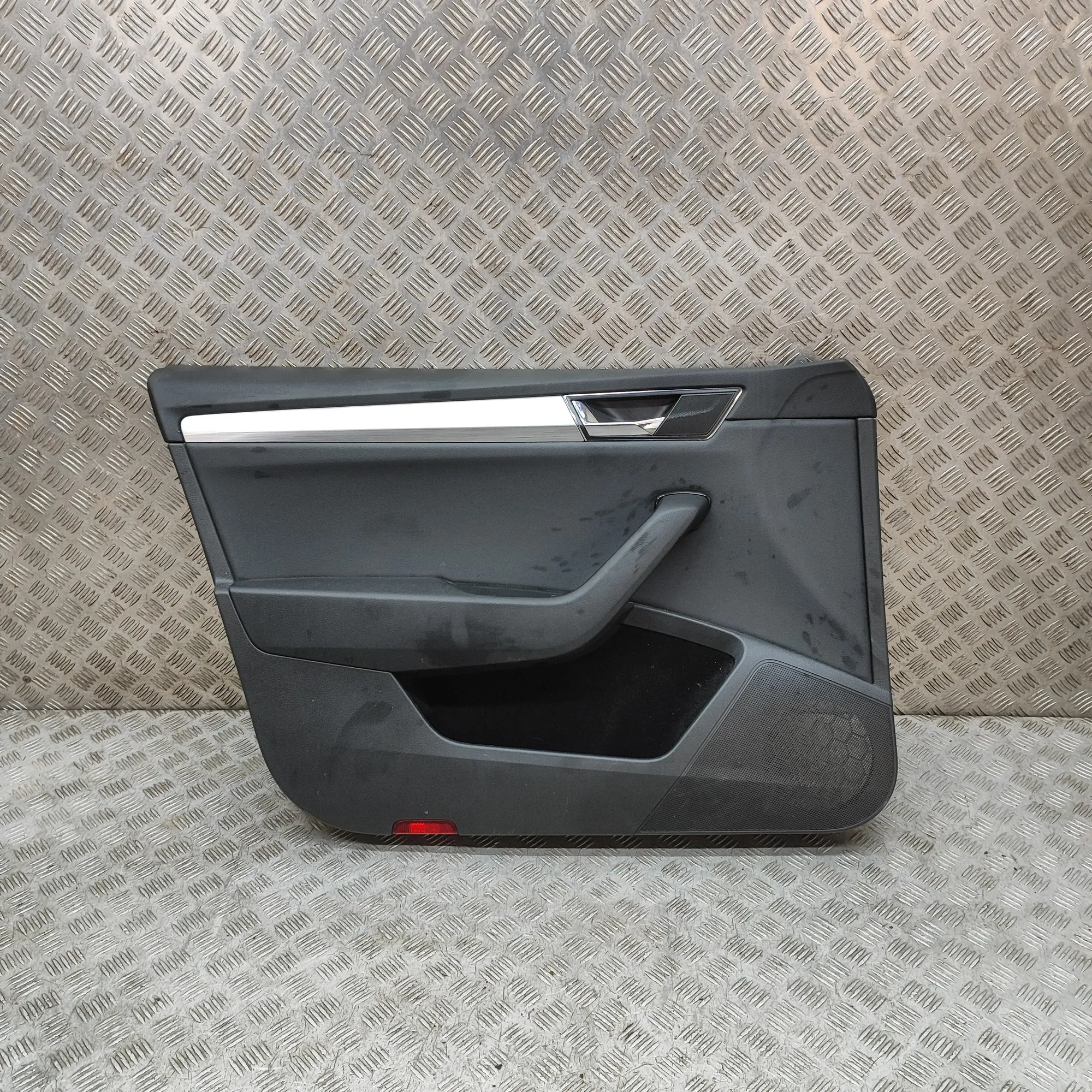SKODA SUPERB MK3 Estate 3V Front Left Door Panel 3V2867013CE RHD 2021 37299307