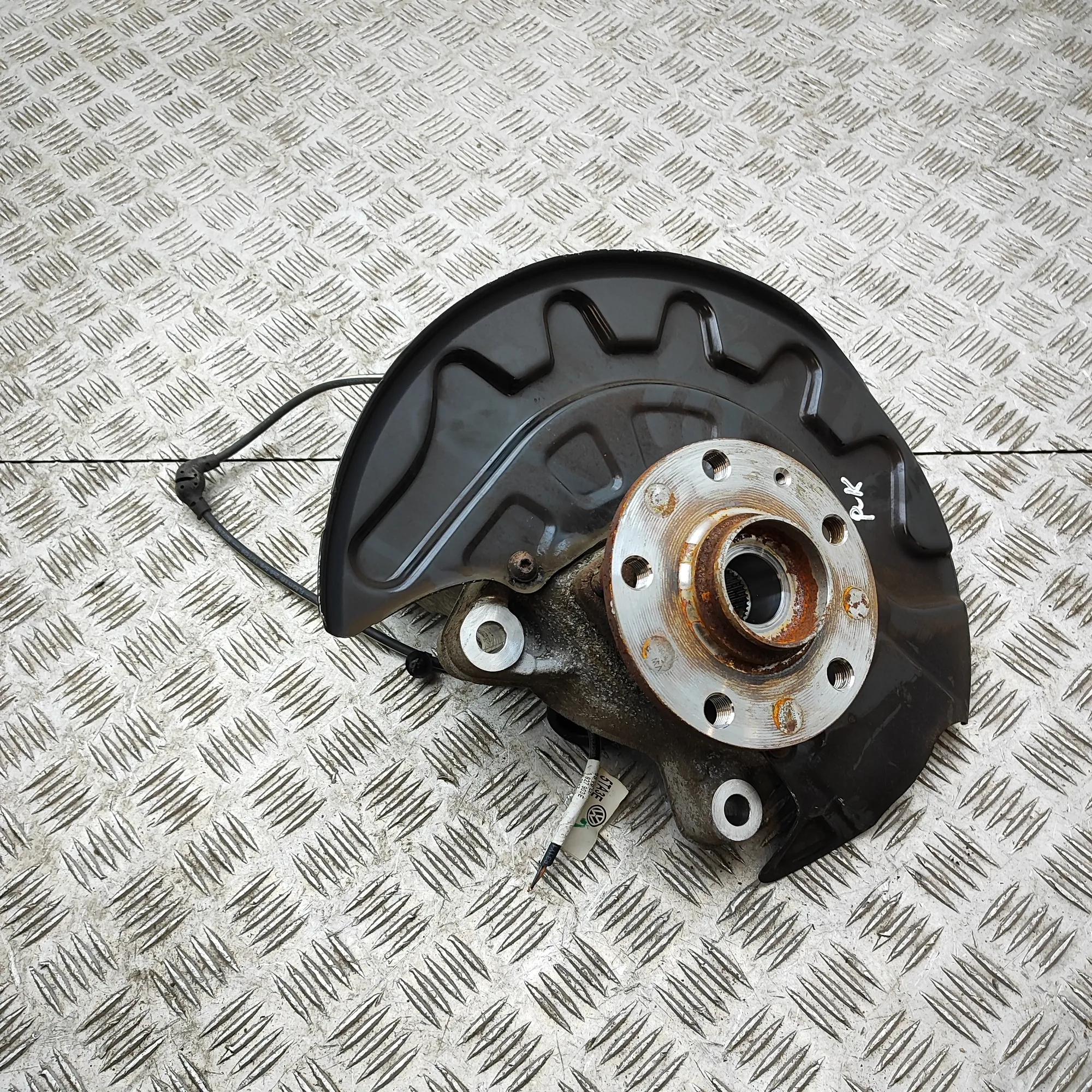 AUDI Q3 F3 MK2 Front Left Wheel Hub 5QD407257F 2.0 Petrol 140kw 2025 36473342