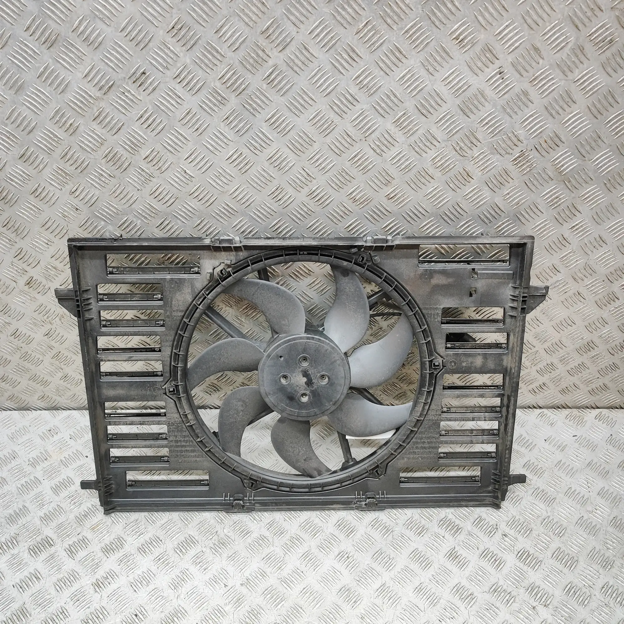 AUDI A5 F5 Engine Cooling Fan Shroud 8W0121207 2.0 Diesel 140kw 2016 36795253